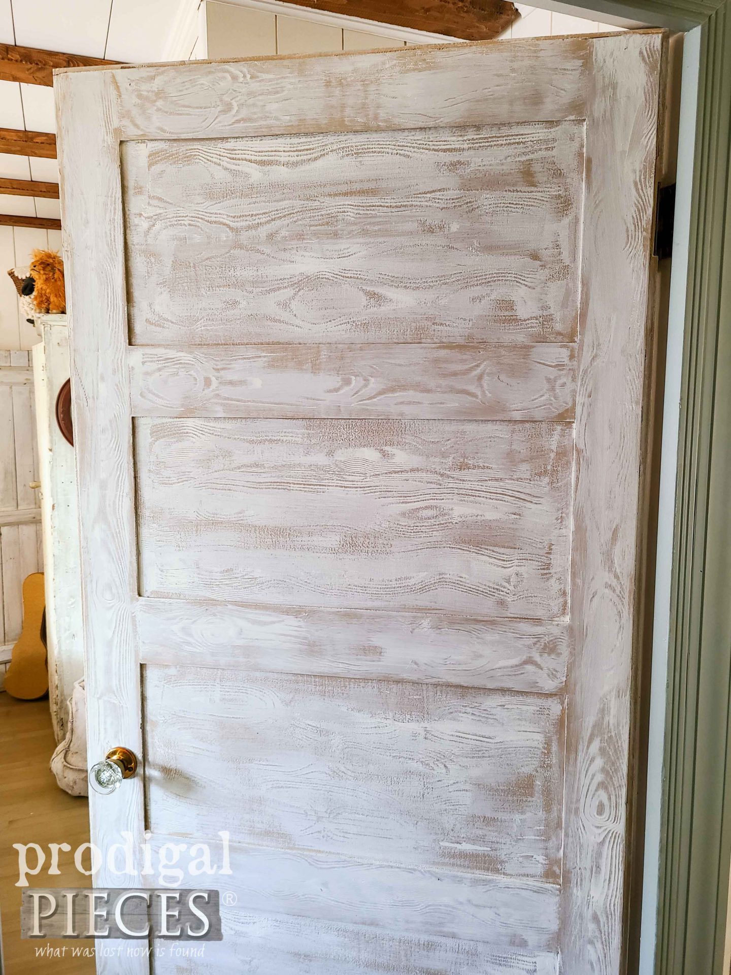 DIY Farmhouse Bedroom Hollow Core Door Makeover by Larissa of Prodigal Pieces | prodigalpieces.com #prodigalpieces #budget #farmhouse #diy