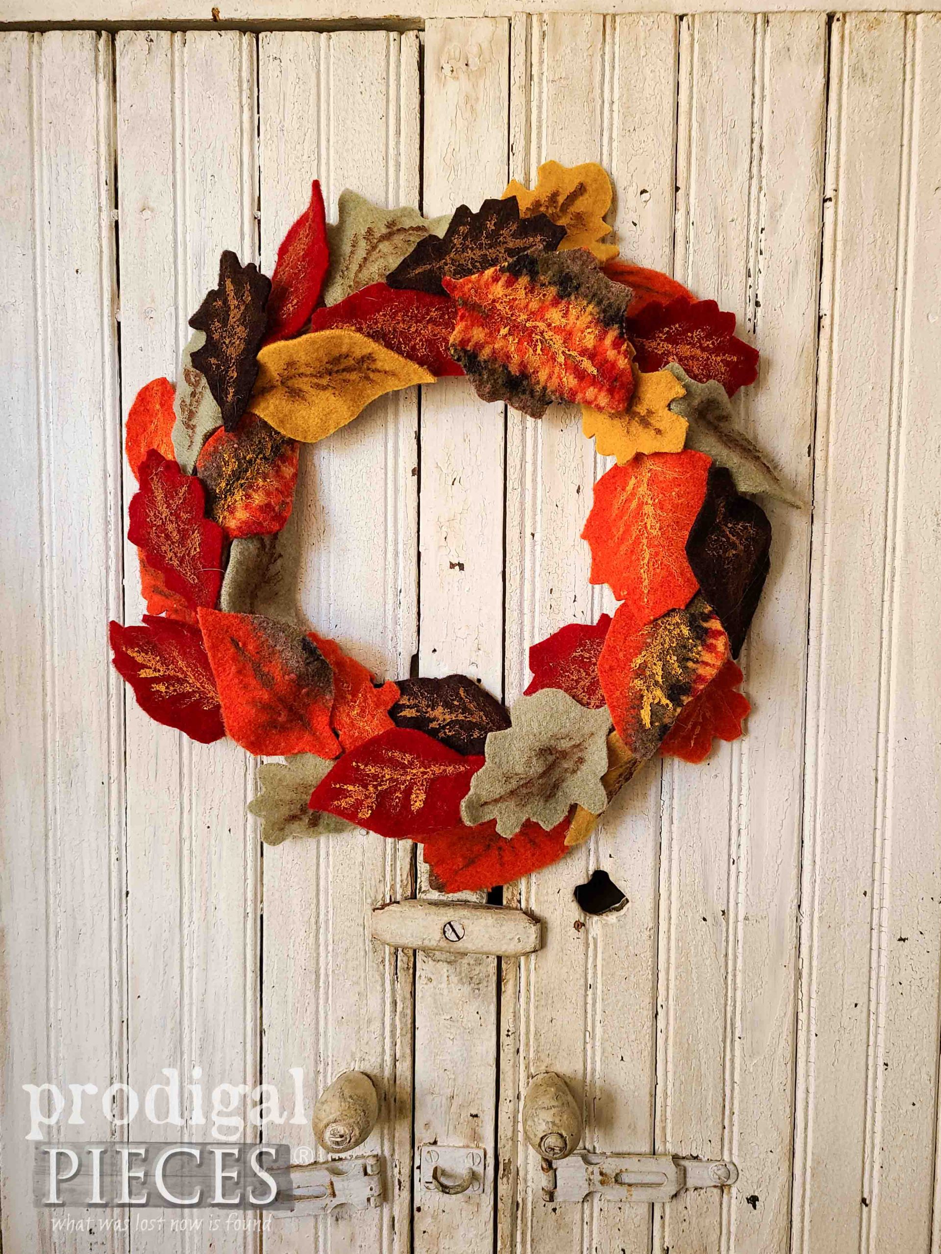 DIY Felt Fall Wreath Tutorial by Larissa of Prodigal Pieces | prodigalpieces.com #prodigalpieces #diy #felt #fall #crafts