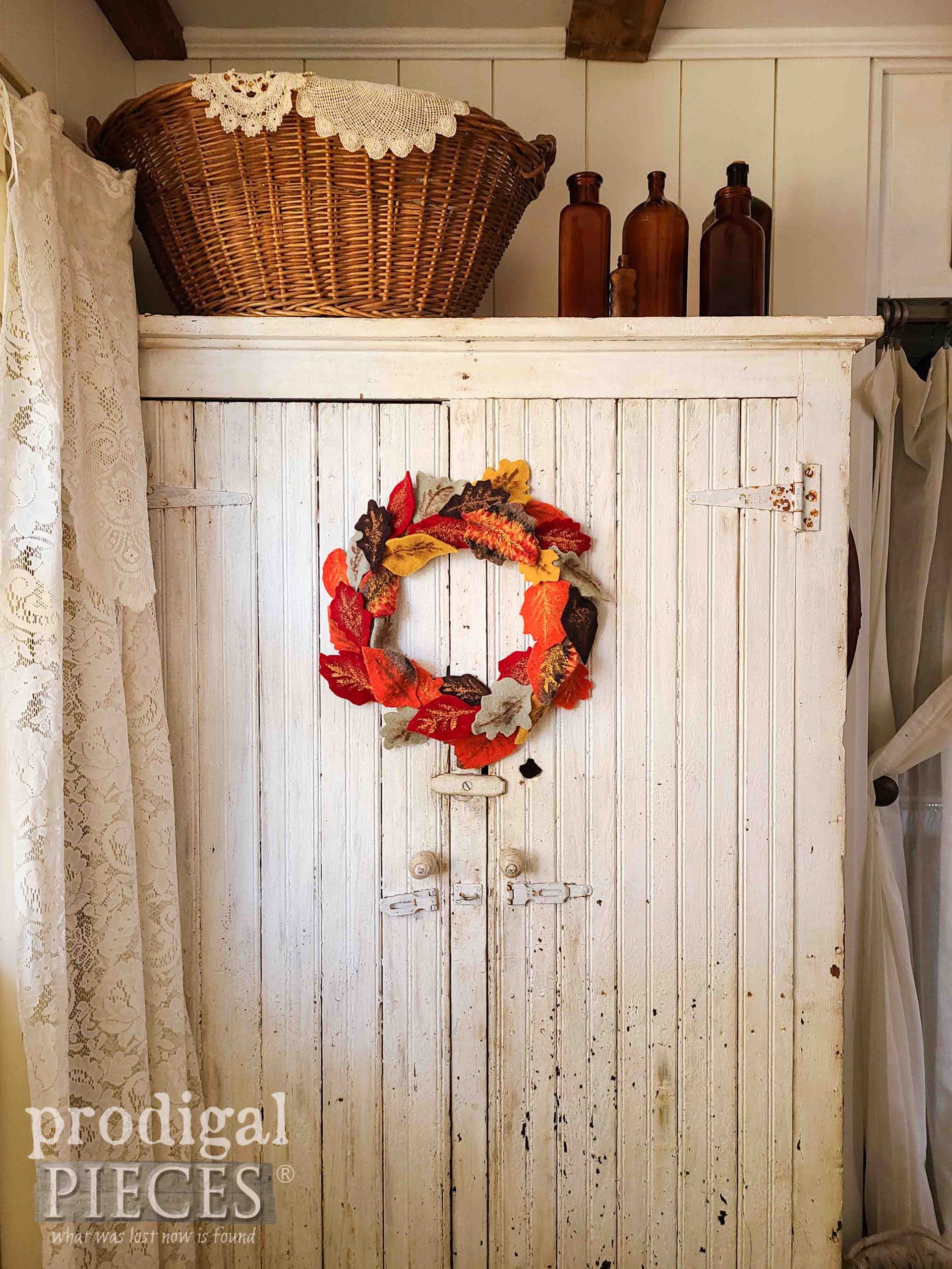 DIY Farmhouse Felted Sweater Fall Wreath Tutorial by Larissa of Prodigal Pieces | prodigalpieces.com #prodigalpieces #fall #diy #crafts #farmhouse