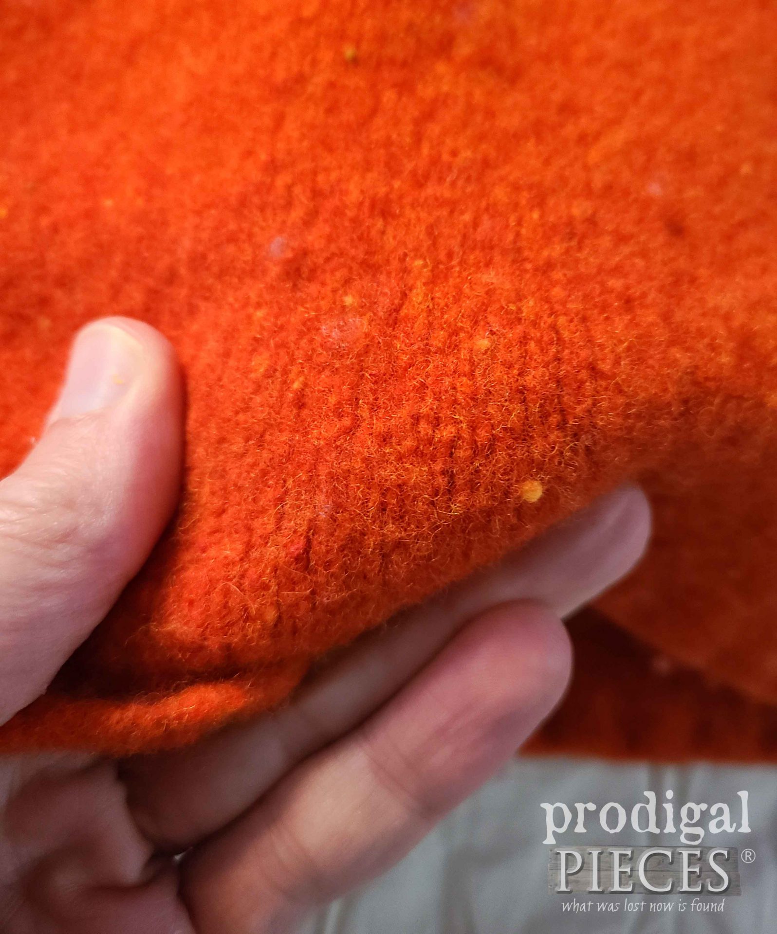 Felted Wool Sweater Fibers | prodigalpieces.com #prodigalpieces