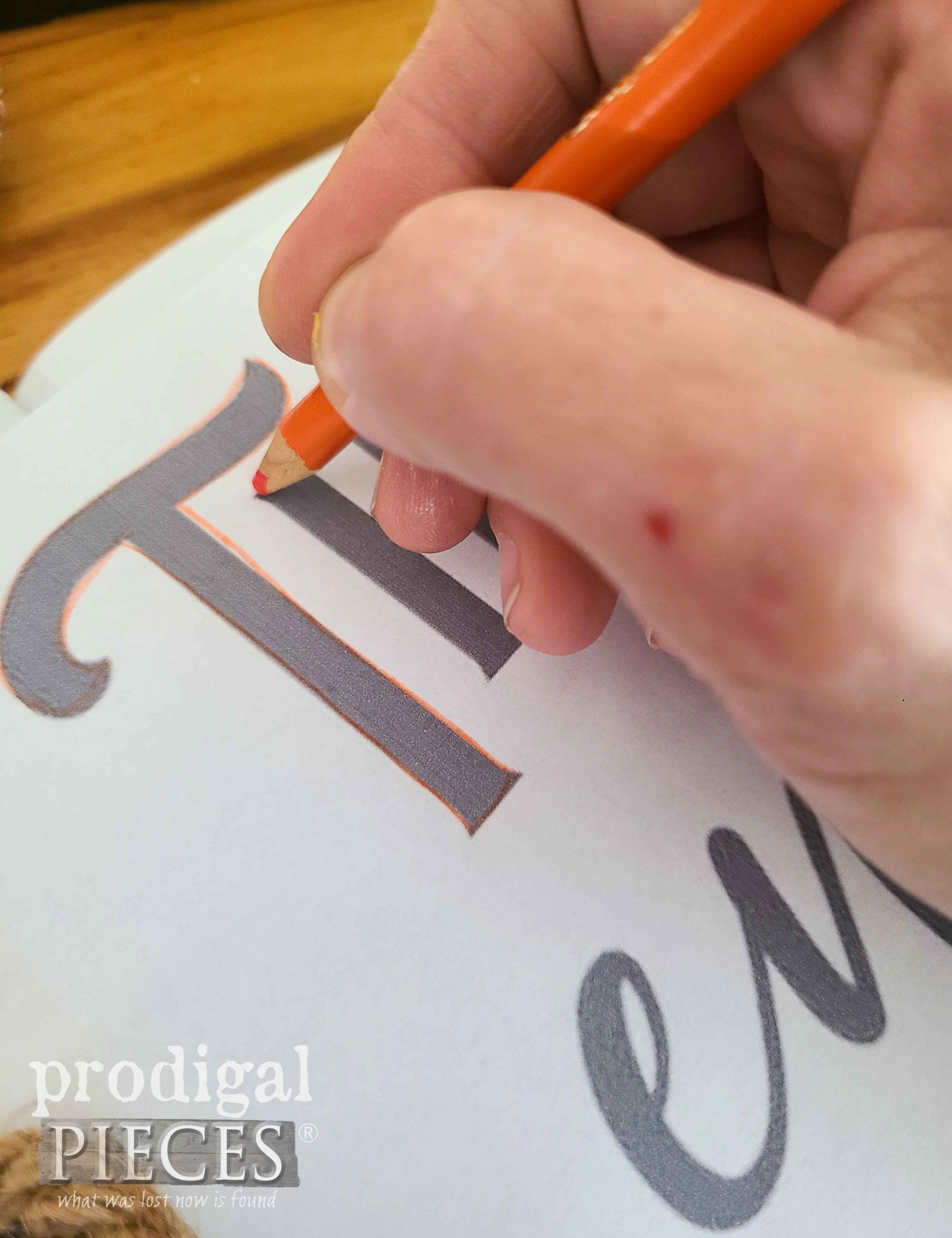 Tracing Sign for Typography | prodigalpieces.com #prodigalpieces