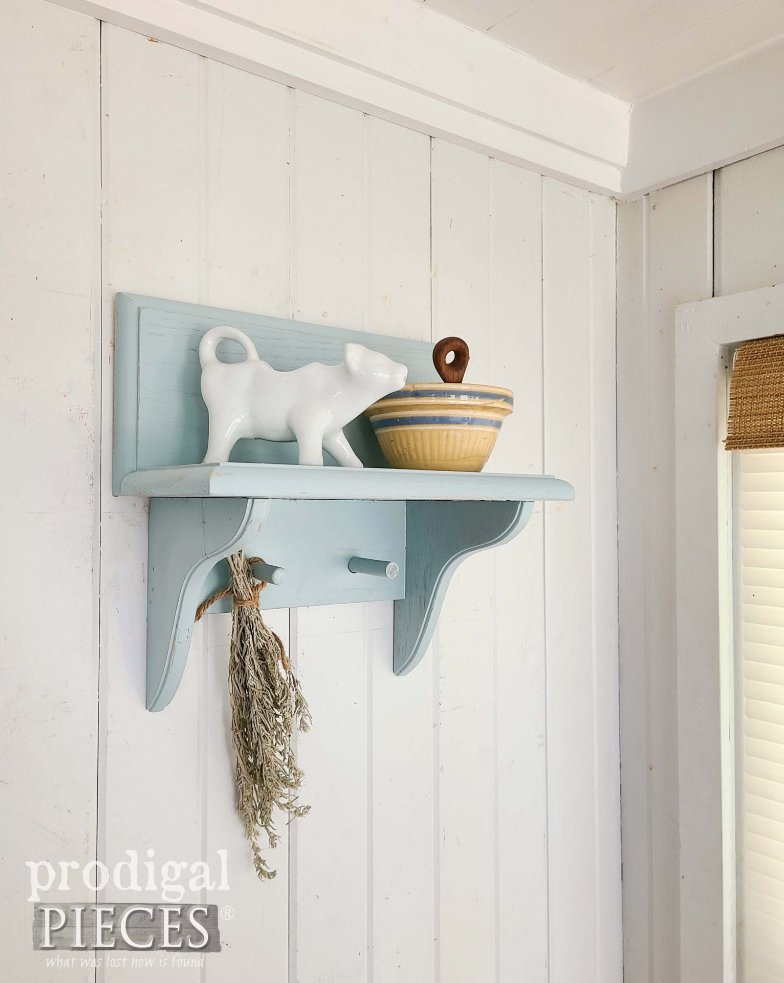 Upcycled Knick Knack Shelf from Accent Table by Prodigal Pieces Kids CREATE | prodigalpieces.com #prodigalpieces #diy #kids #farmhouse
