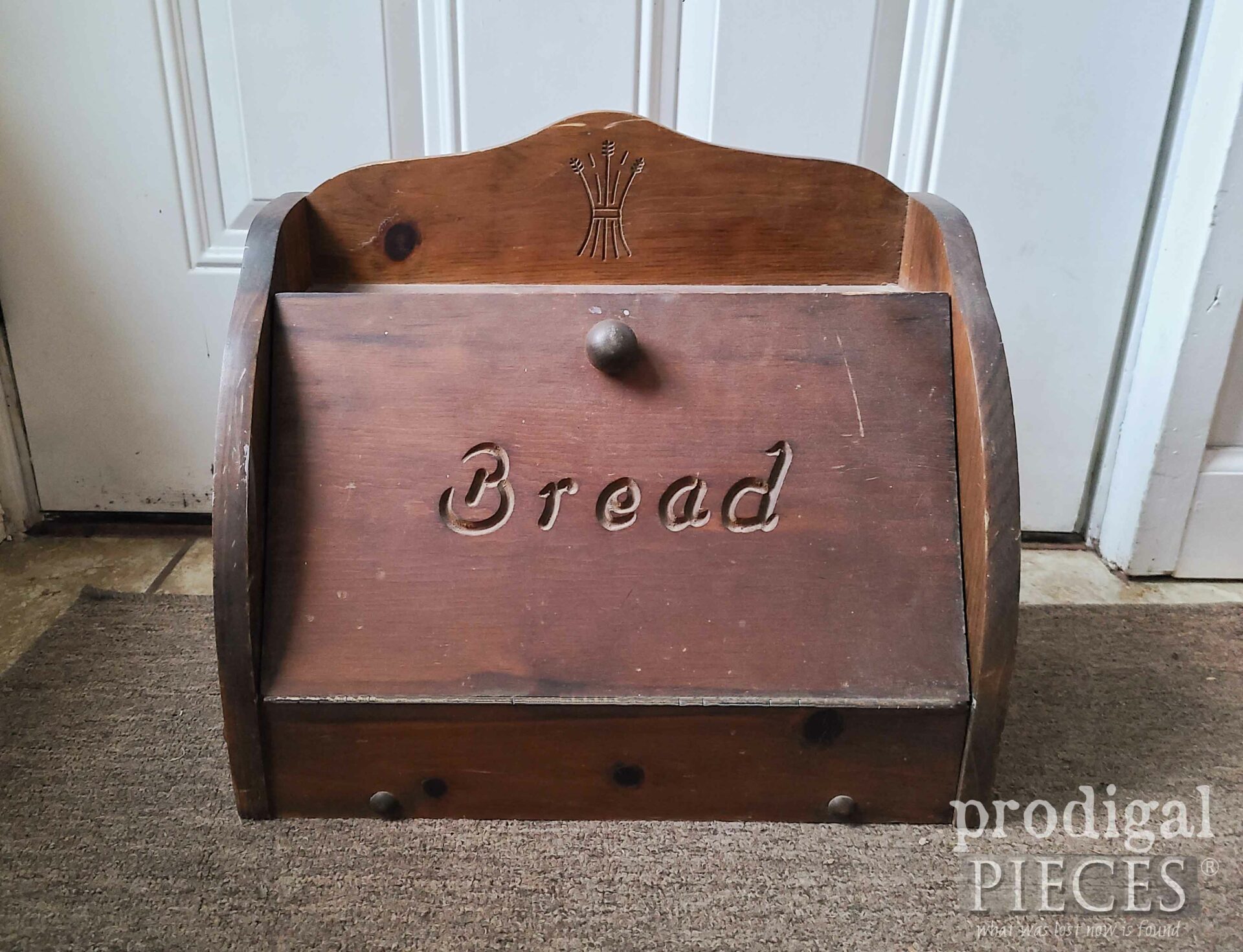 Vintage Bread Box Before Makeover | prodigalpieces.com #prodigalpieces