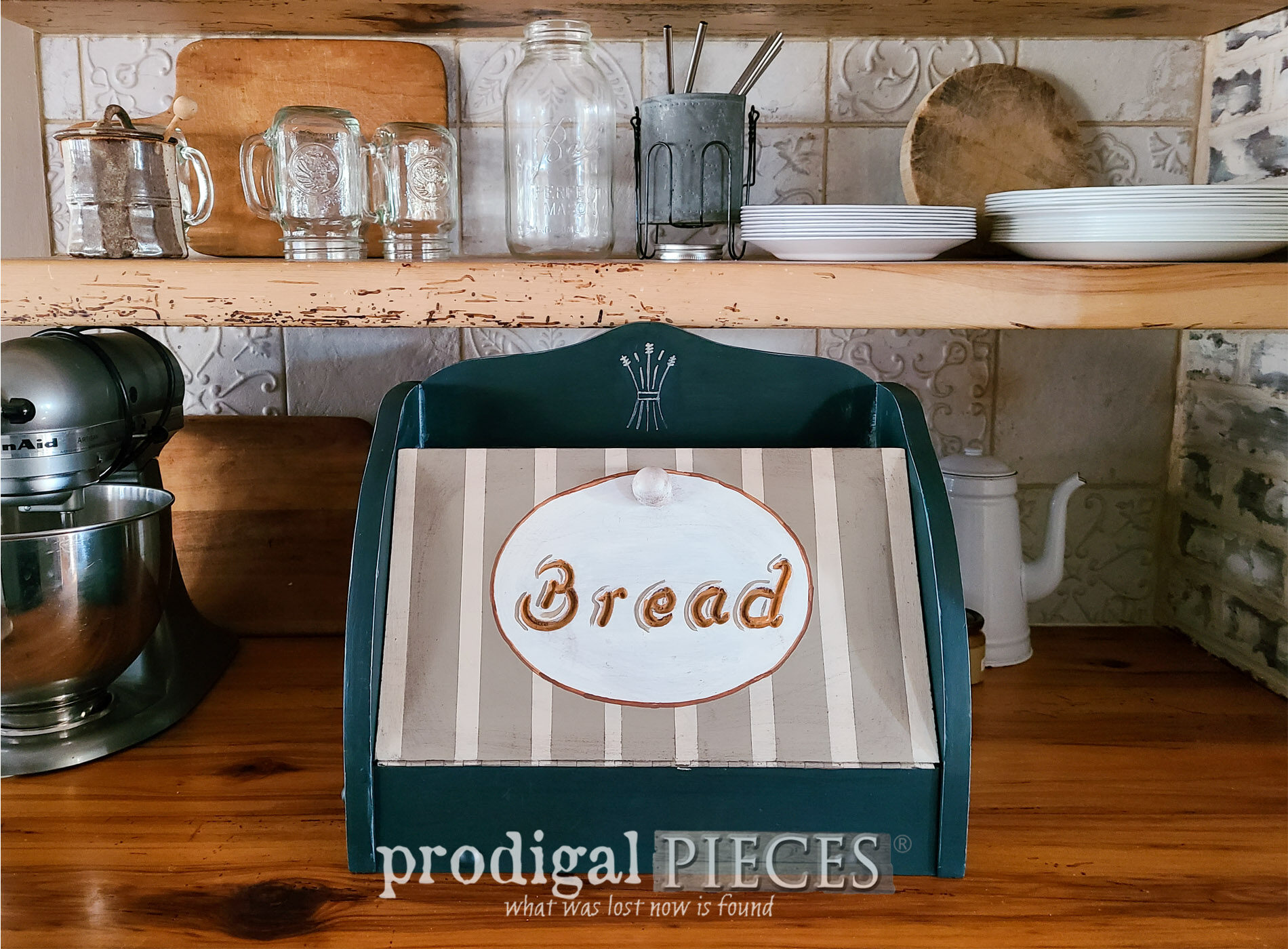 Featured Vintage Bread Box Makeover by Larissa of Prodigal Pieces | prodigalpieces.com #prodigalpieces #diy #makeover #kitchen