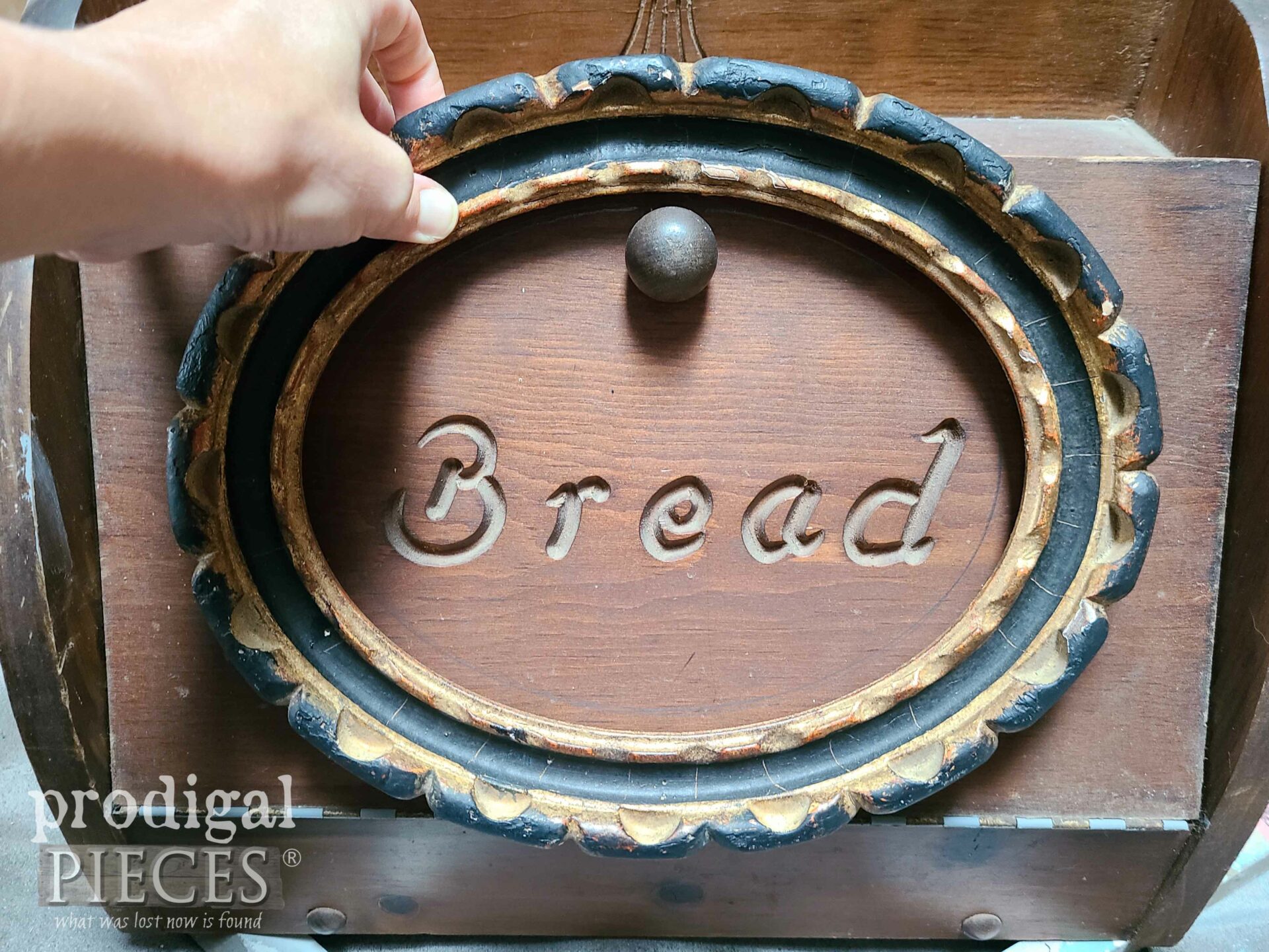 Tracing Wooden Oval on Vintage Bread Box | prodigalpieces.com #prodigalpieces