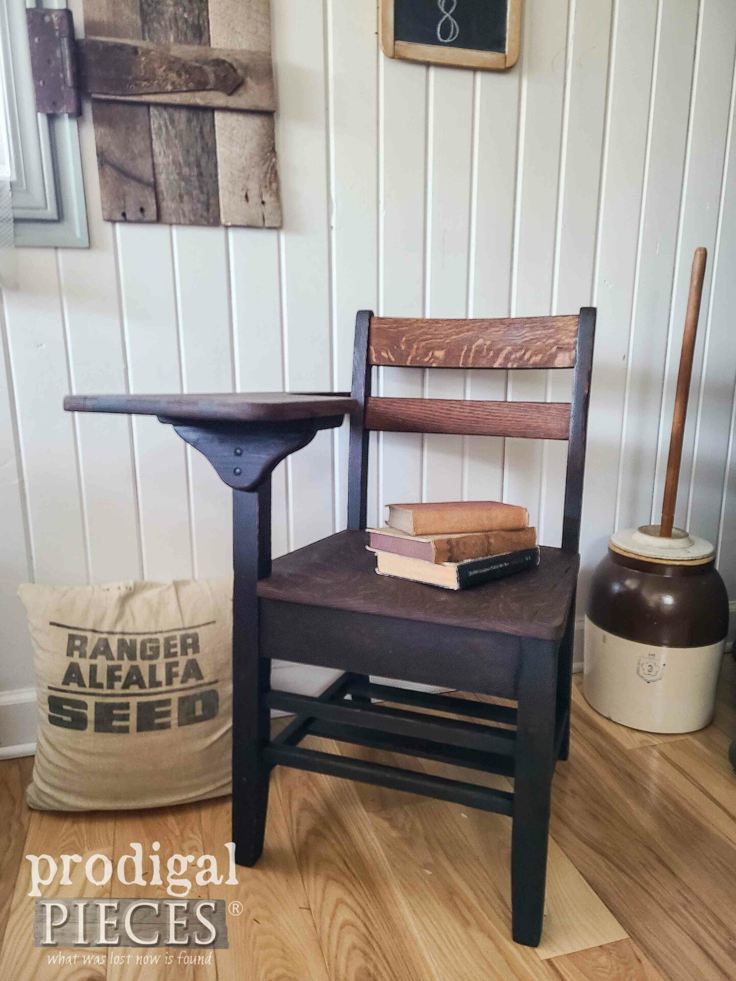 Black Wood Vintage School Desk Refresh by Larissa of Prodigal Pieces | prodigalpieces.com #prodigalpieces #rustic #diy #furniture #farmhosue