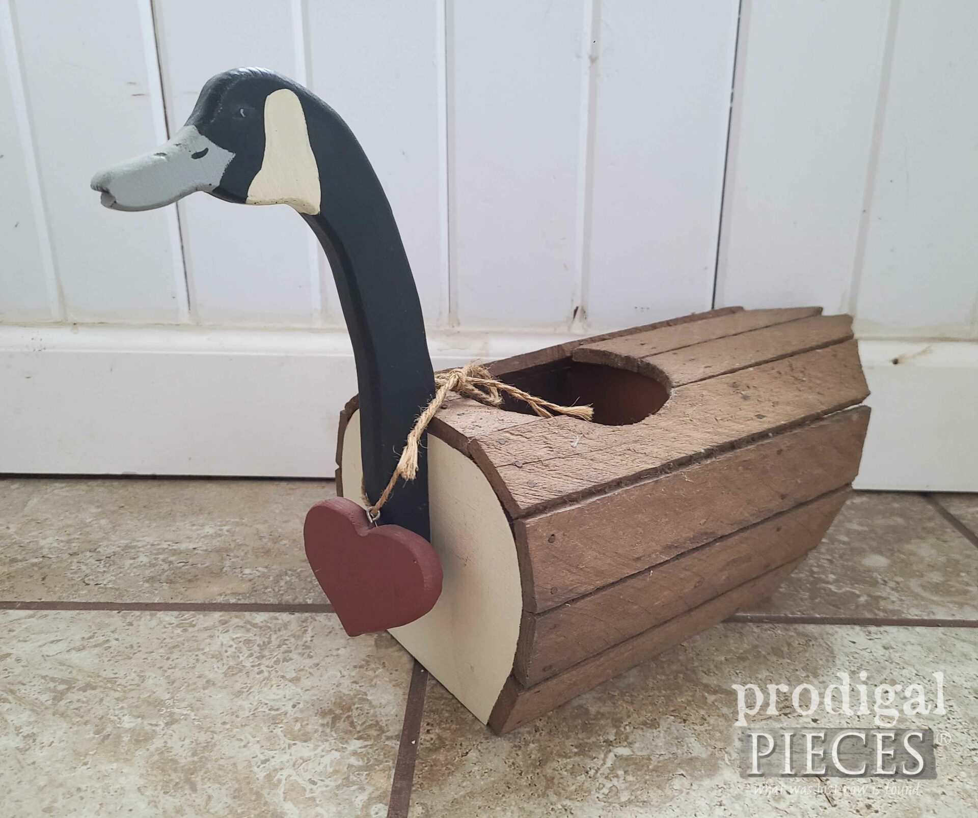 Thrifted Canada Goose Planter Before | prodigalpieces.com #prodigalpieces