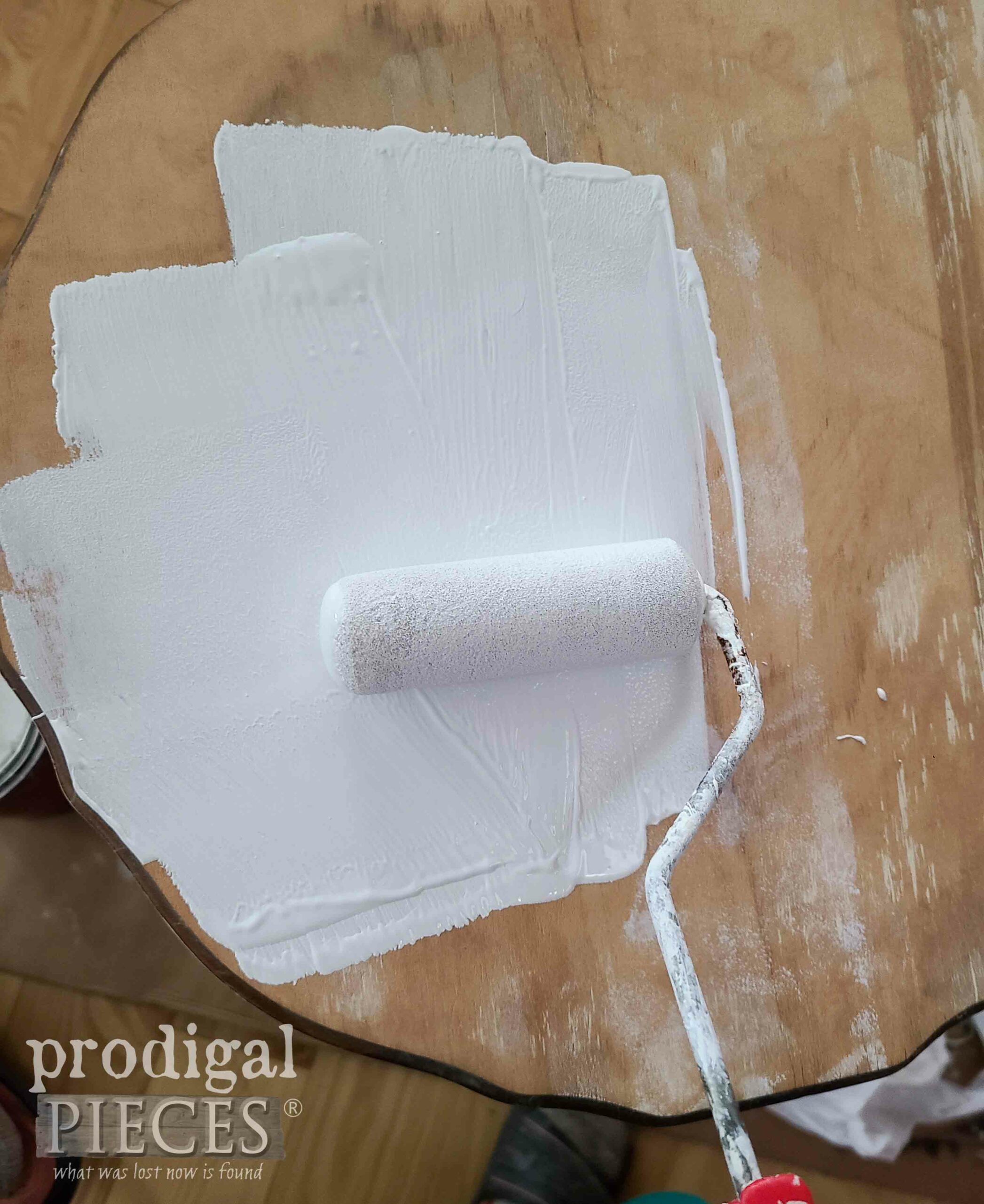 Painting Damaged Side TableTop with White | prodigalpieces.com #prodigalpieces