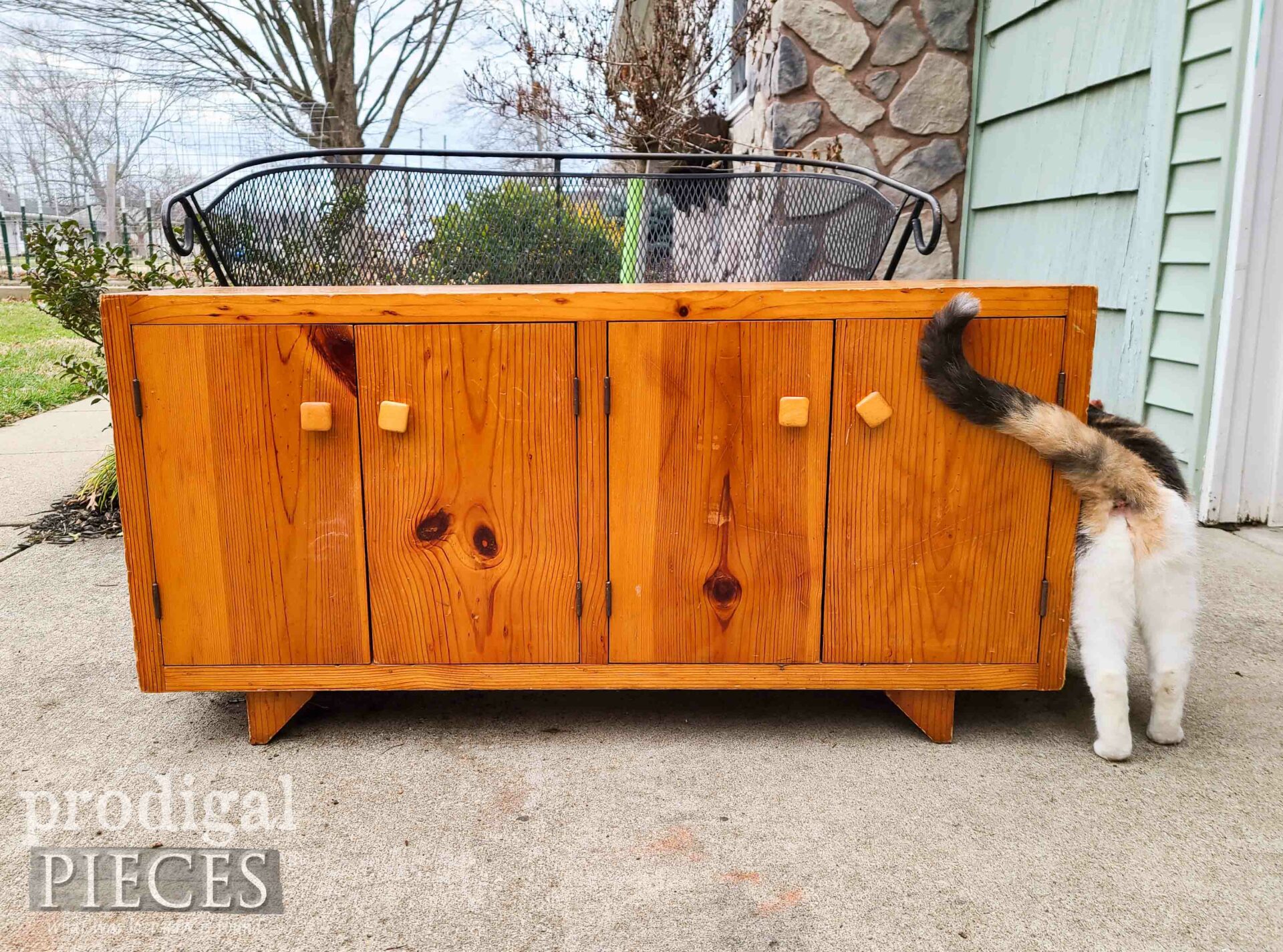 Pine Console Before Makeover by Larissa of Prodigal Pieces | prodigalpieces.com #prodigalpieces