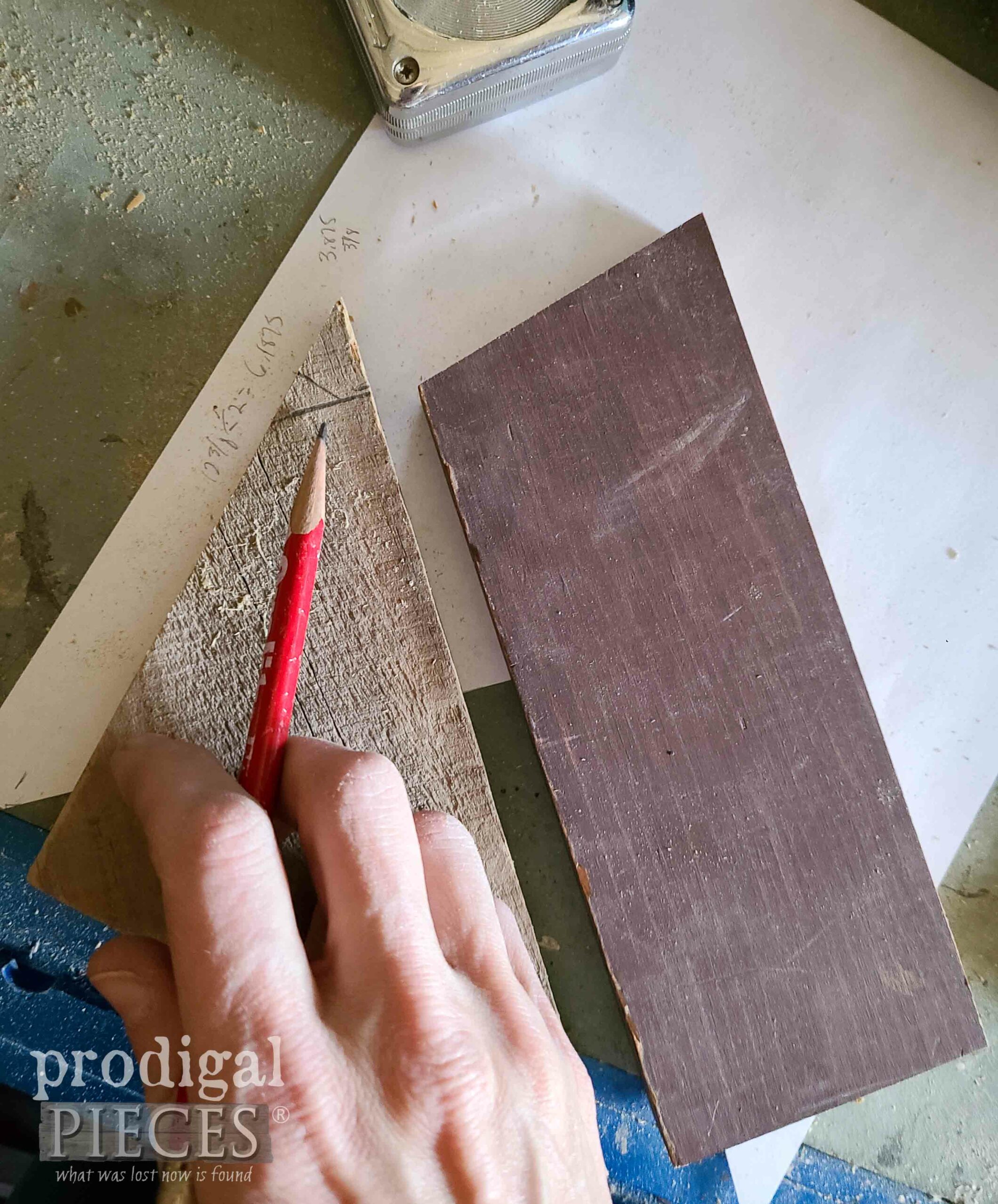 Making Cuts to Pockets | prodigalpieces.com #prodigalpieces