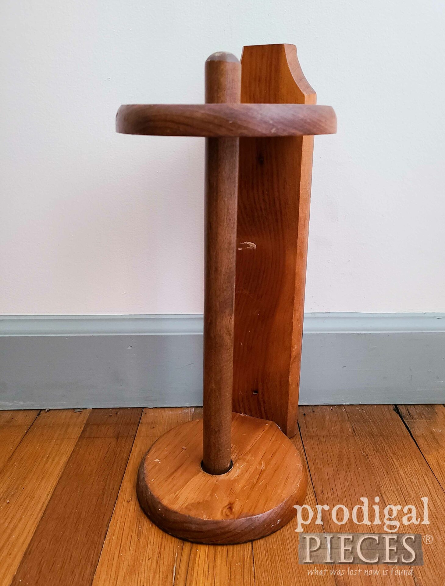 Vintage Paper Towel Holder Before Upcycle | prodigalpieces.com #prodigalpieces