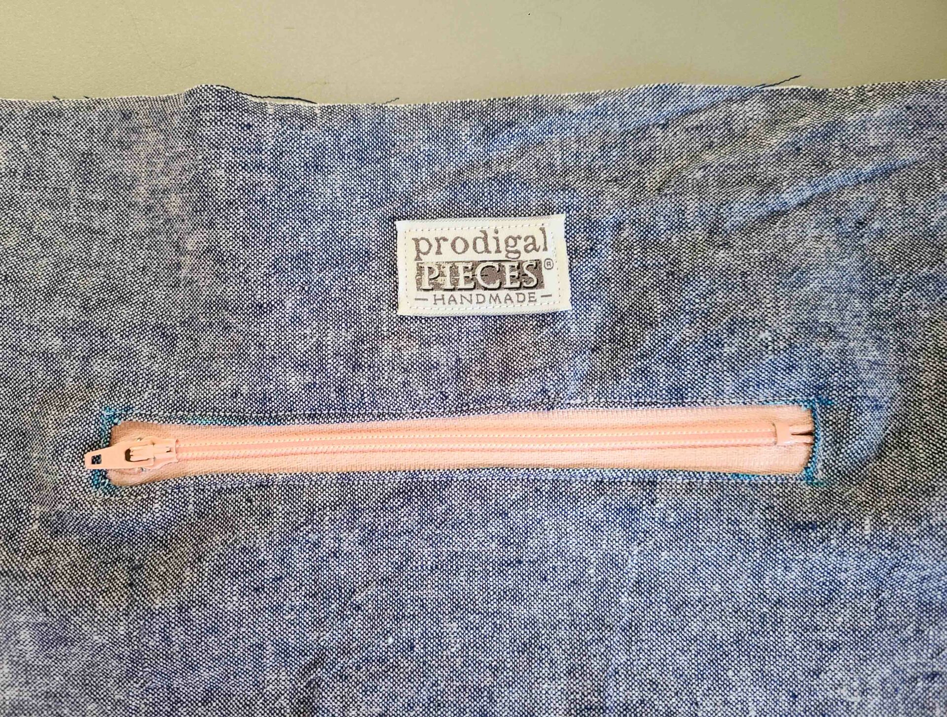 Sewn in Zipper to DIY Boho Bag | prodigalpieces.com #prodigalpieces