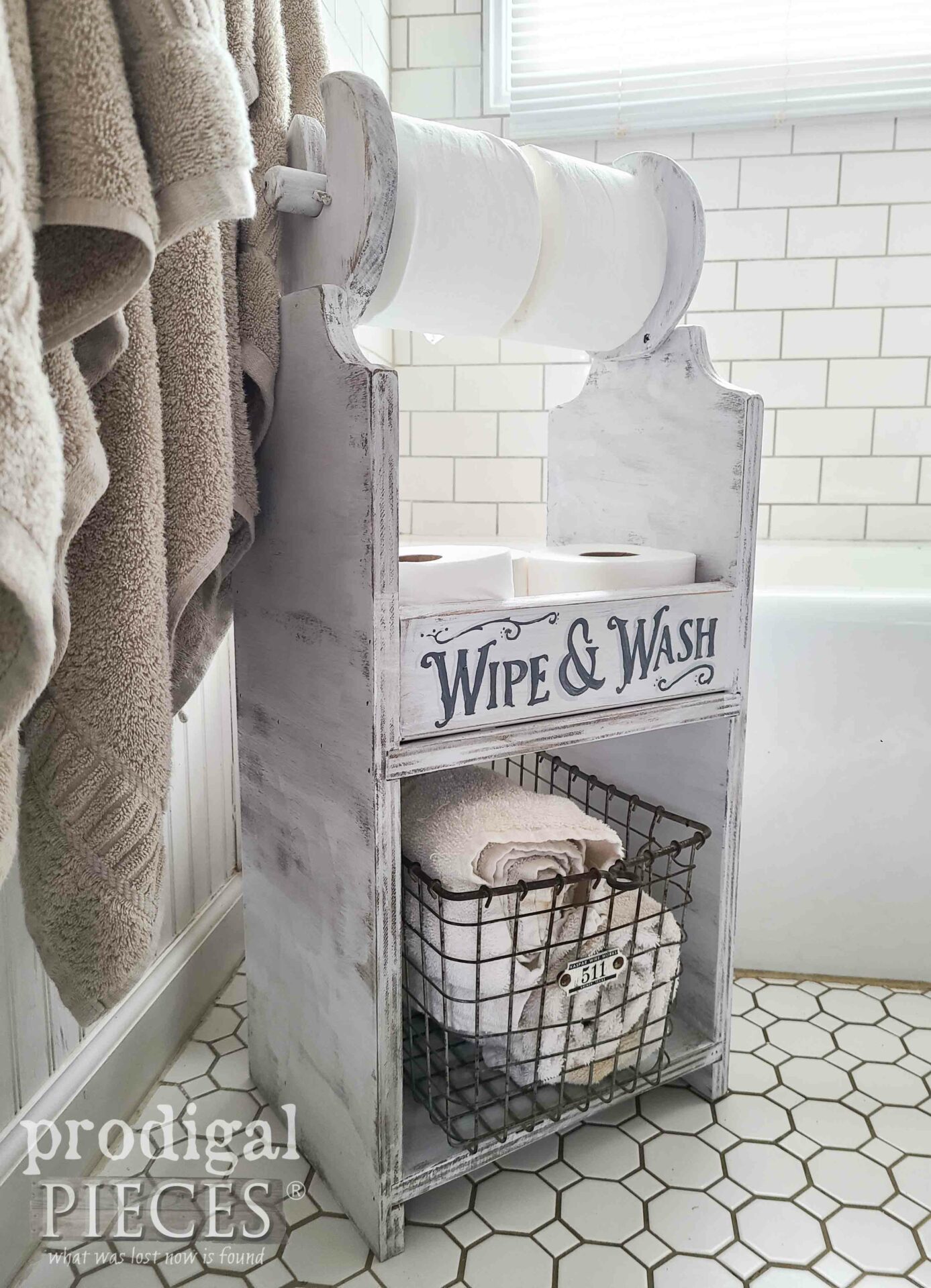 Side View DIY Toilet Paper Holder by Larissa of Prodigal Pieces | prodigalpieces.com #prodigalpieces #diy #woodworking #storage #bathroom