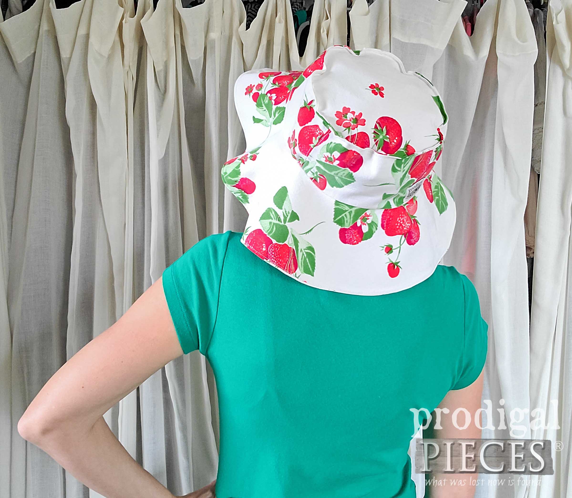 Back of Refashioned DIY Bucket Hat by Larissa of Prodigal Pieces | prodigalpieces.com #prodigalpieces #hat #fashion #upcycled