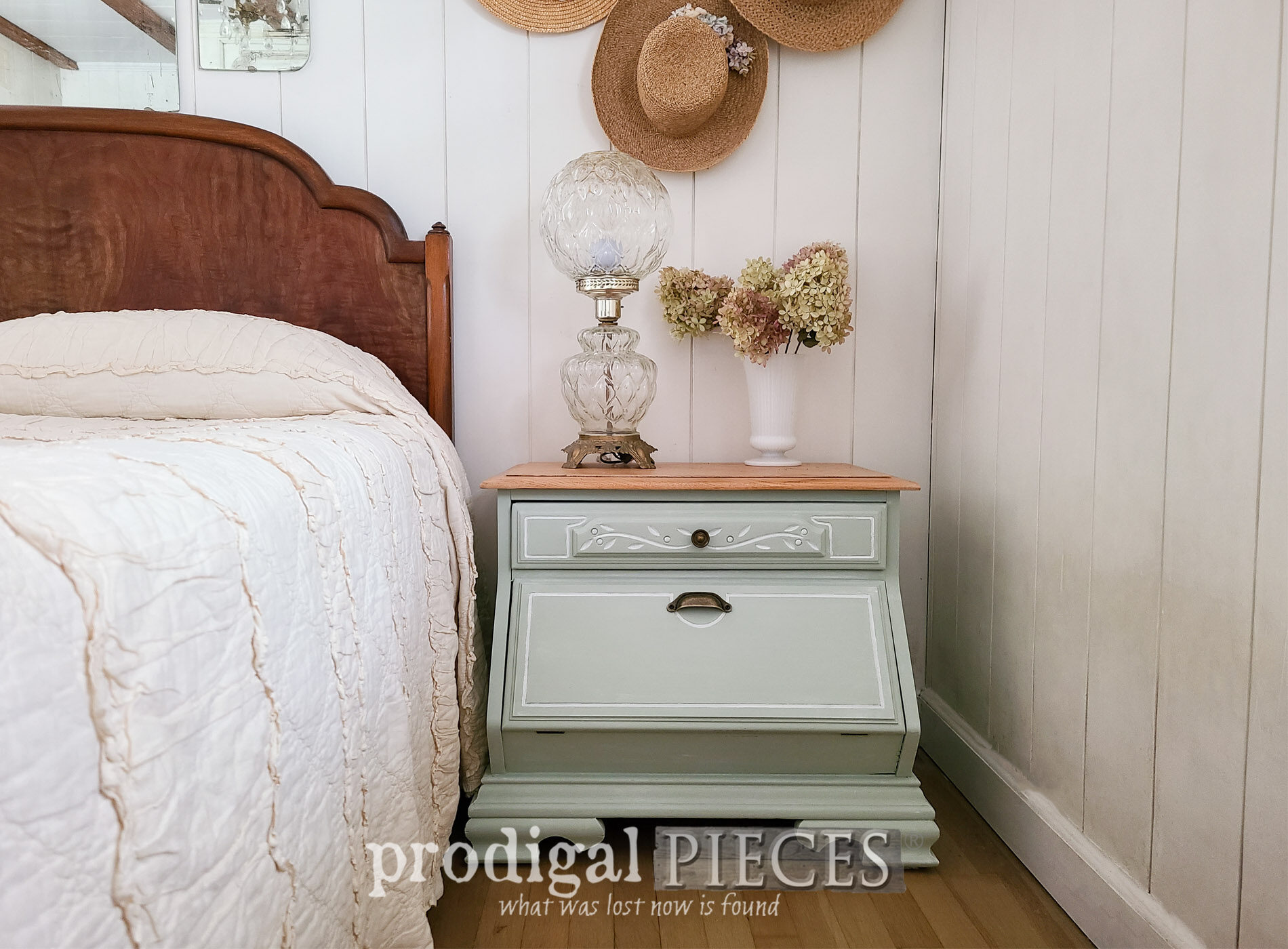 Featured Vintage Farmhouse Chest Nightstand Makeover by Larissa of Prodigal Pieces | prodigalpieces.com #prodigalpieces #farmhouse #diy #furniture