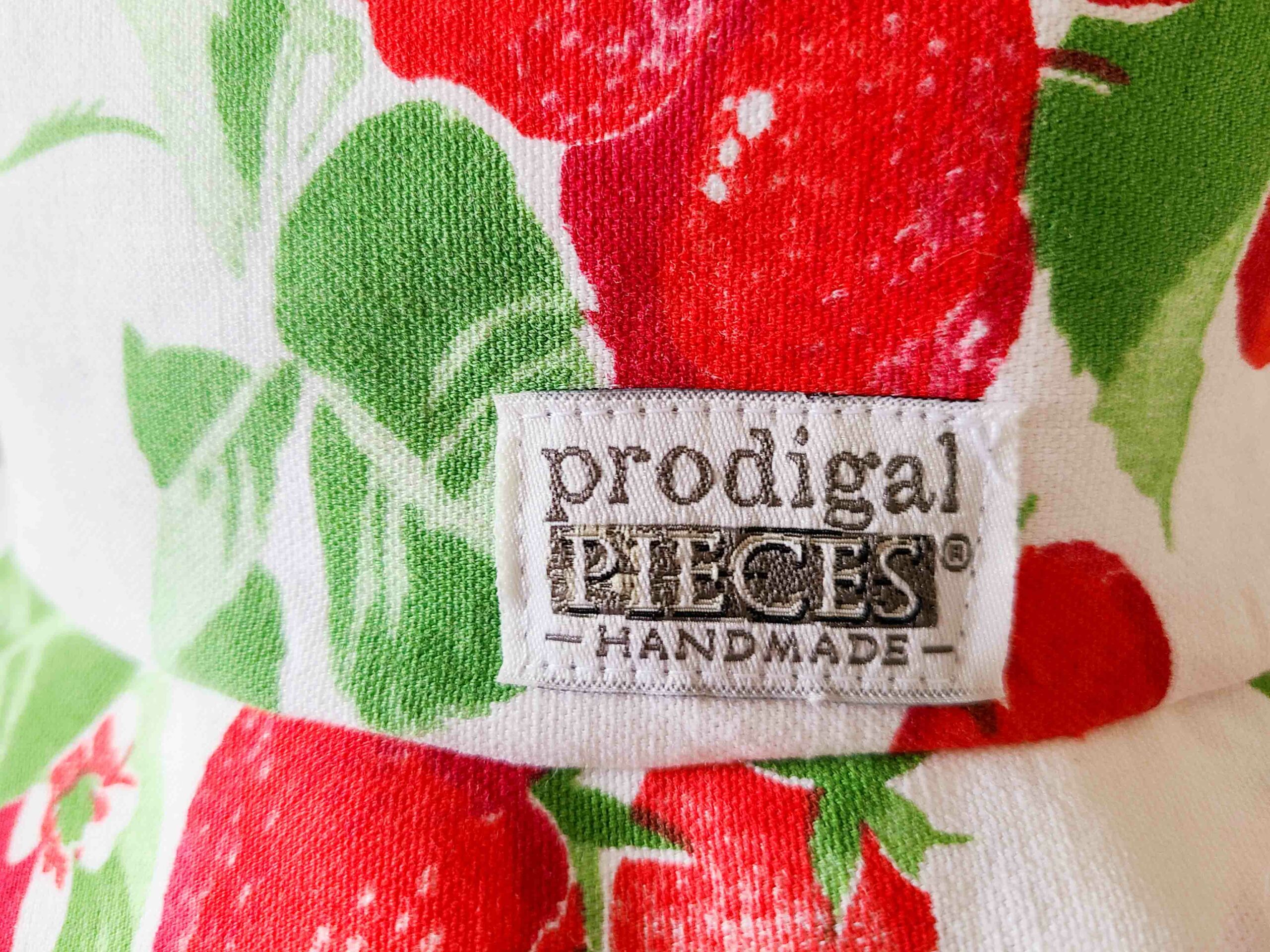 Prodigal Pieces Handmade DIY Bucket Hat from Upcycled Vintage Tablecloth | prodigalpieces.com #prodigalpieces