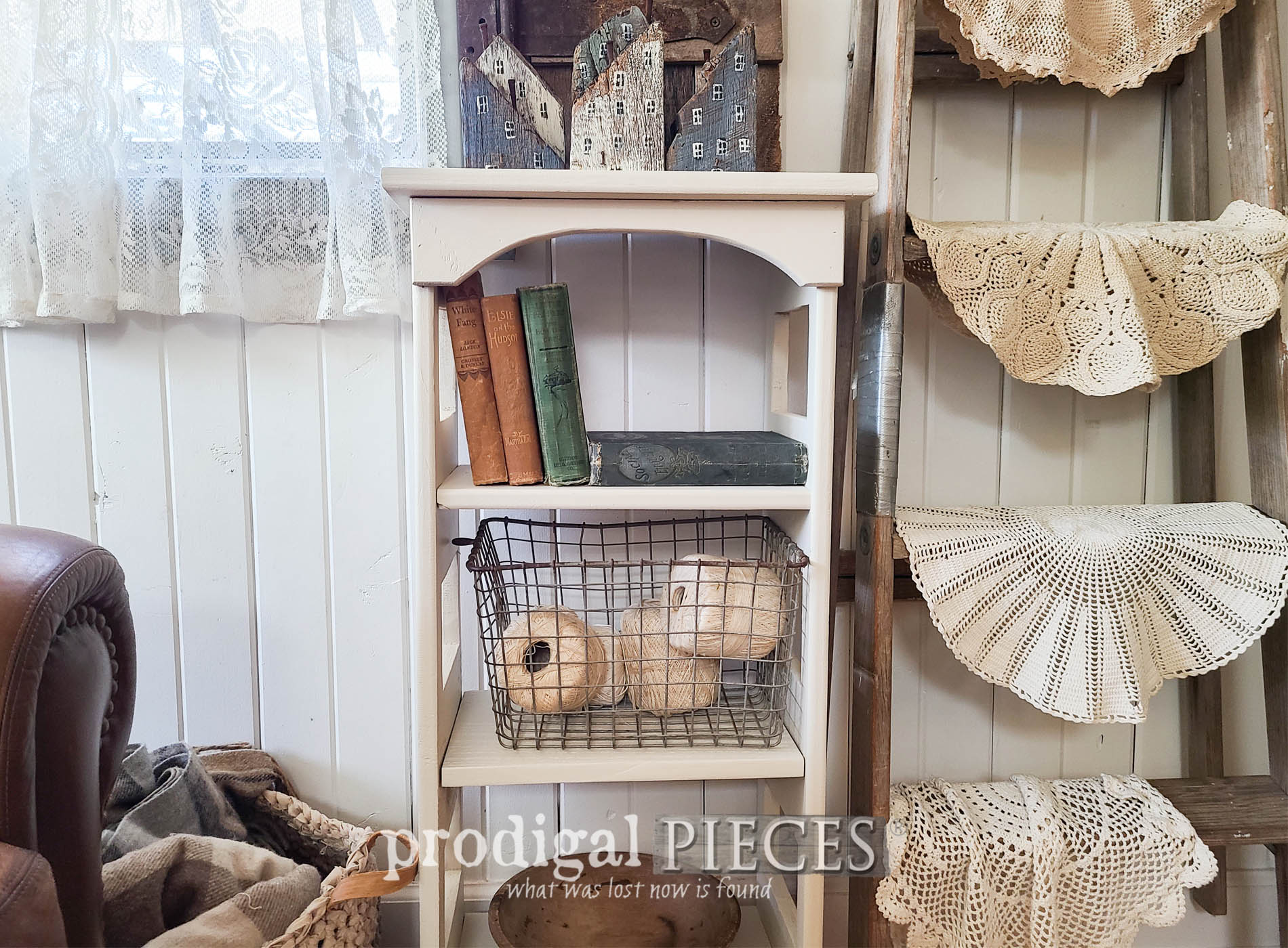 Featured Vintage Bookshelf Found Curbside Gets New Look by Larissa of Prodigal Pieces | prodigalpieces.com #prodigalpieces #diy #upcycled
