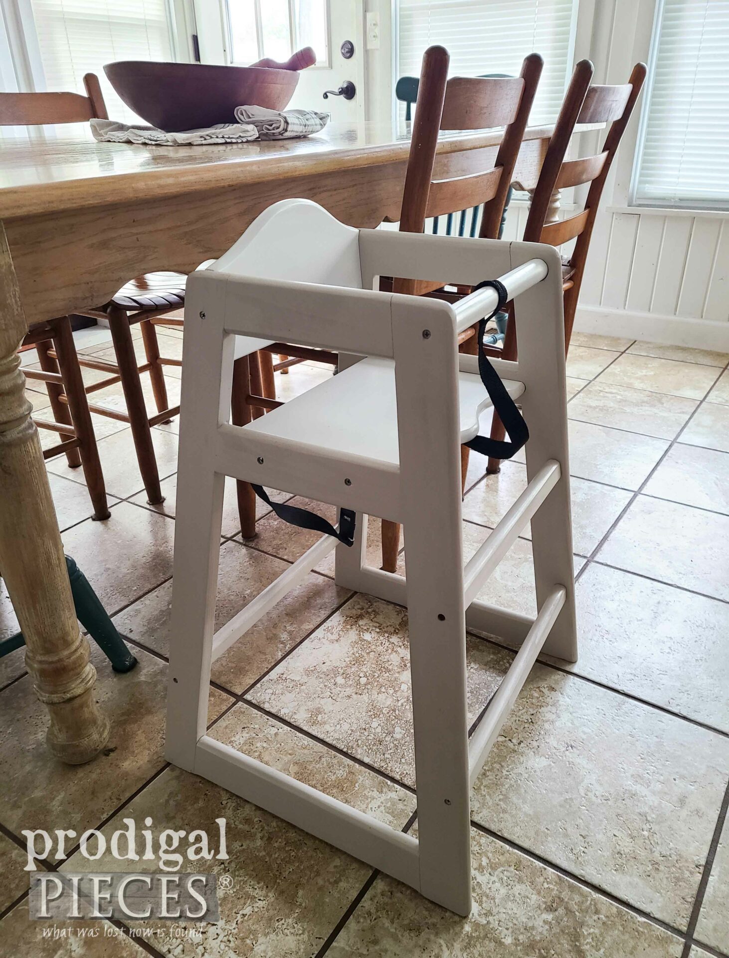 Modern Farmhouse Wooden DIY Painted Highchair by Larissa of Prodigal Pieces | prodigalpieces.com #prodigalpieces #dining #baby