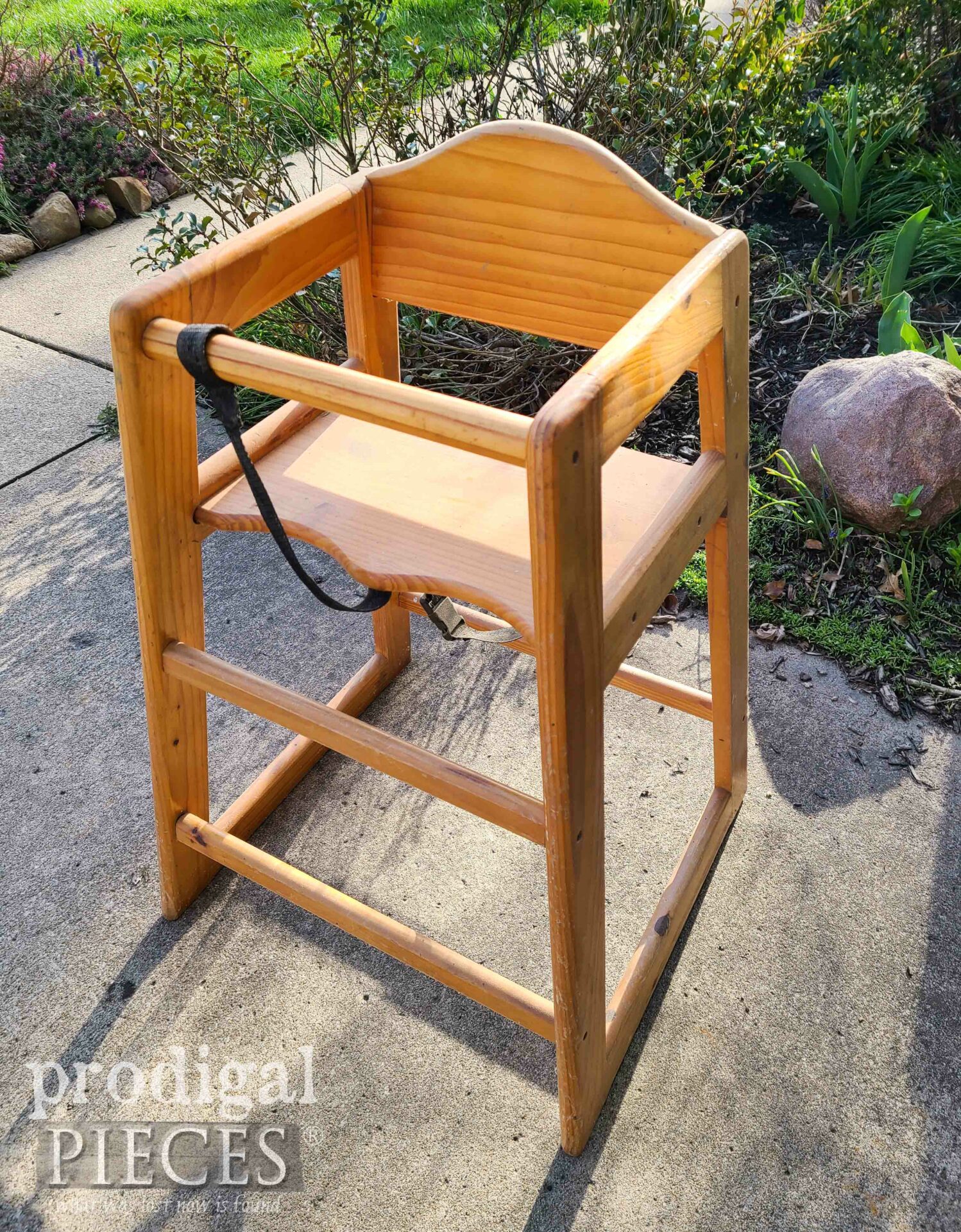 Top View and Side of DIY Painted Highchair | prodigalpieces.com #prodigalpieces