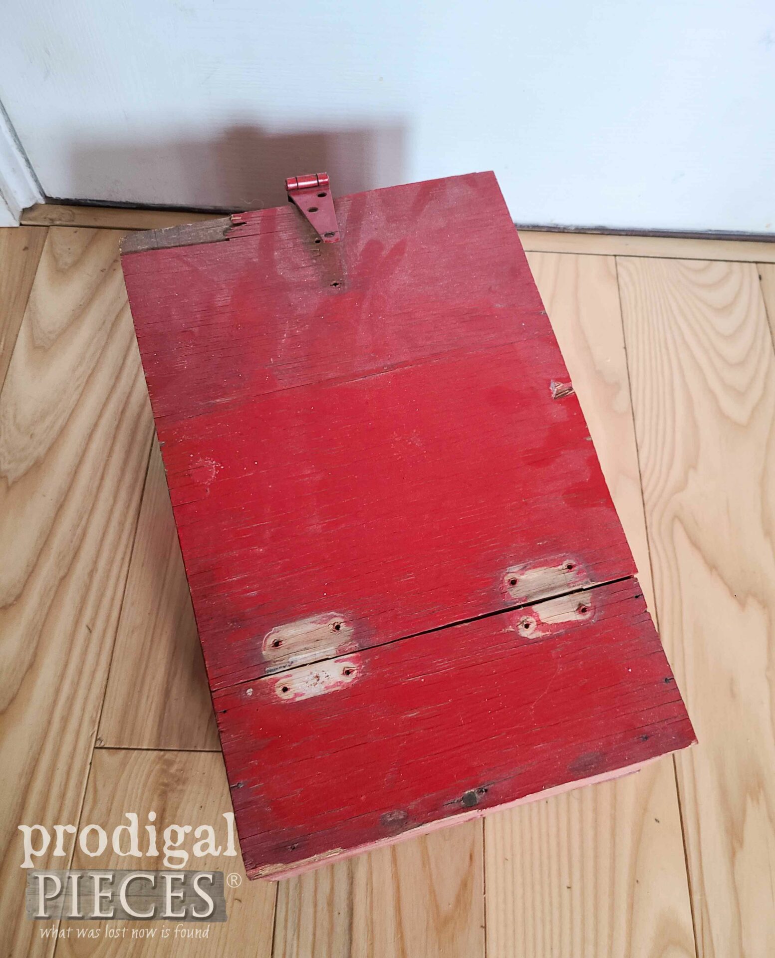Vintage Red Box Before Upcycle | prodigalpieces.com #prodigalpieces