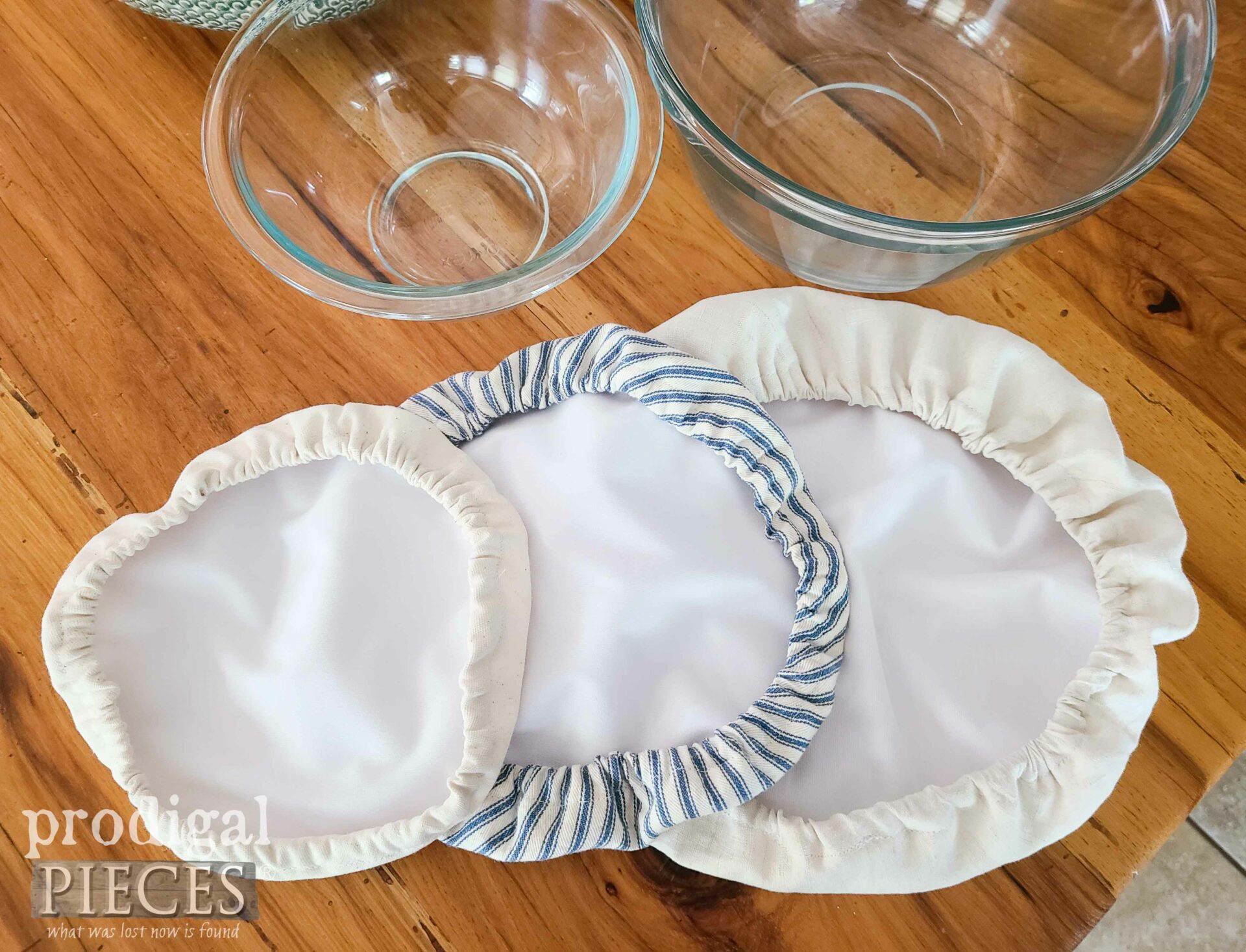 Lined DIY Fabric Bowl Covers from Refashioned Linen Fabric by Larissa of Prodigal Pieces | prodigalpieces.com #prodigalpieces #farmhouse #linen