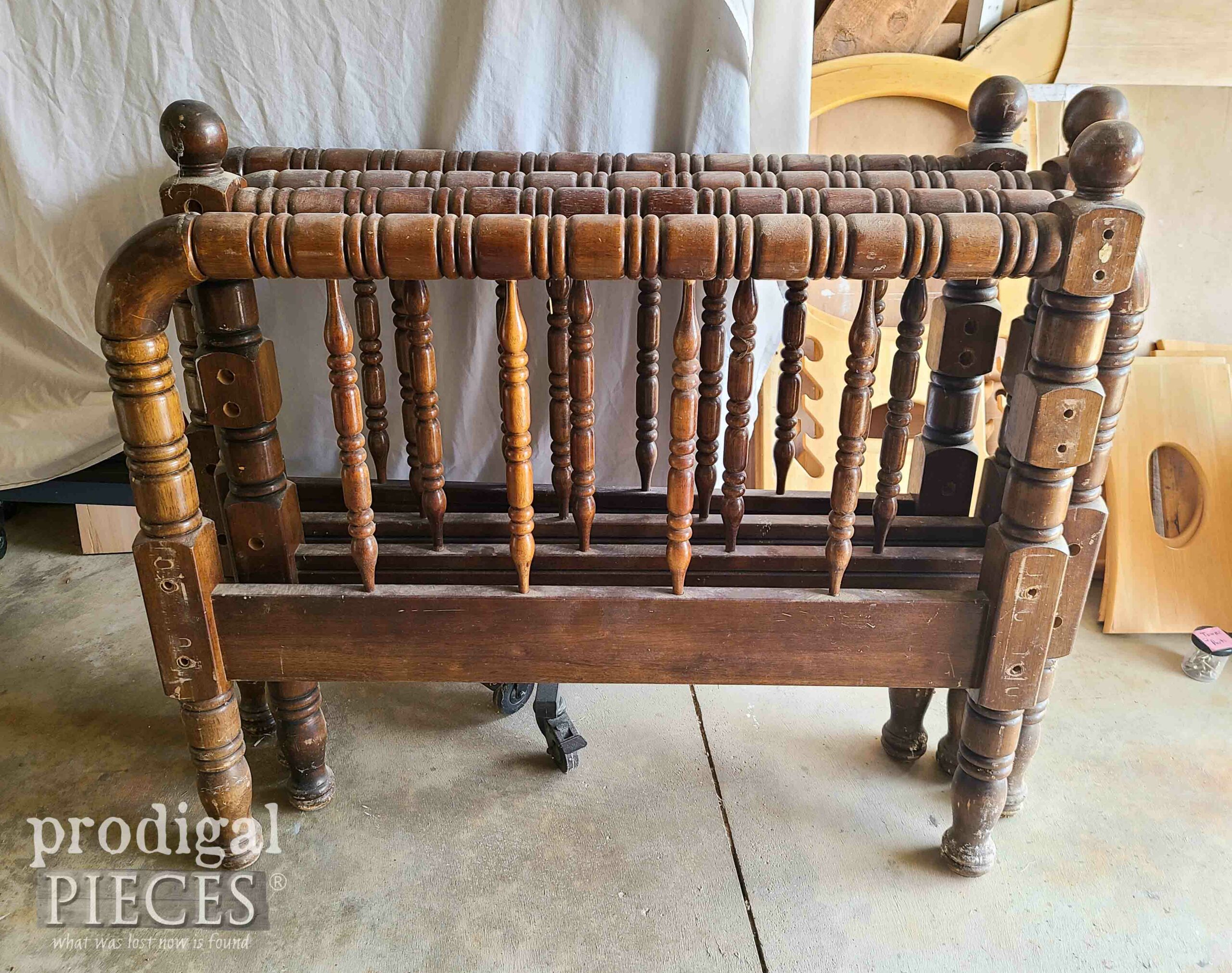 Vintage Bed Frames Before Upcycle | prodigalpieces.com #prodigalpieces