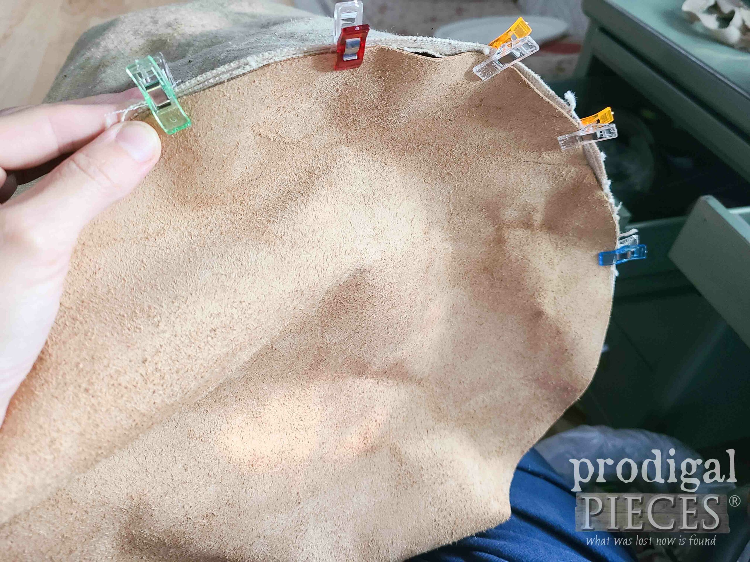 Clipping Leather Bottom to Refashioned Feed Sack | prodigalpieces.com #prodigalpieces