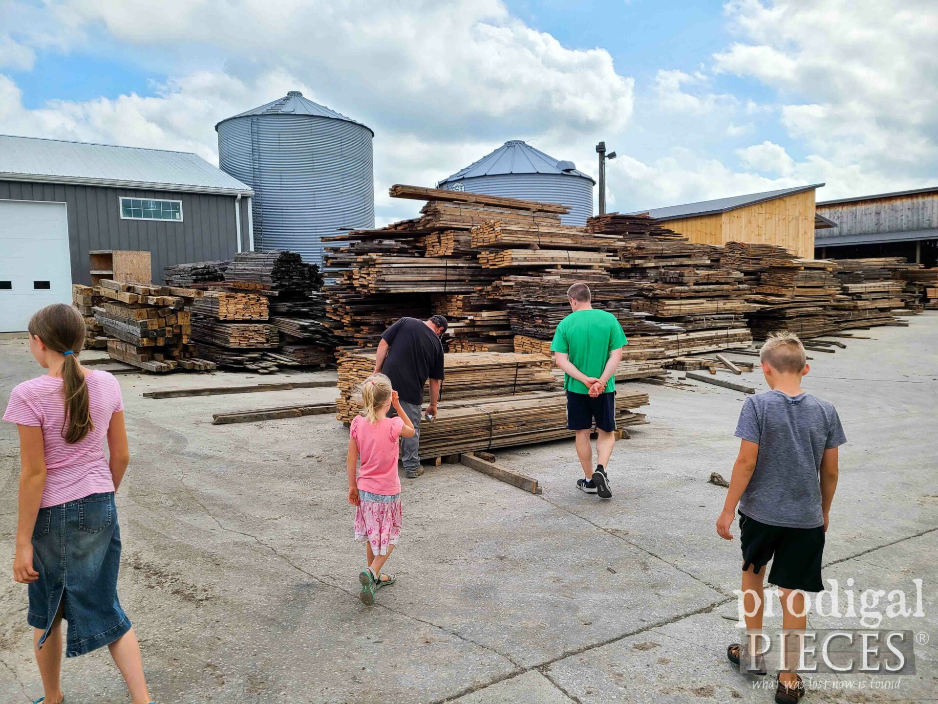 Family Getting Reclaimed Wood in Ohio | prodigalpieces.com #prodigalpieces
