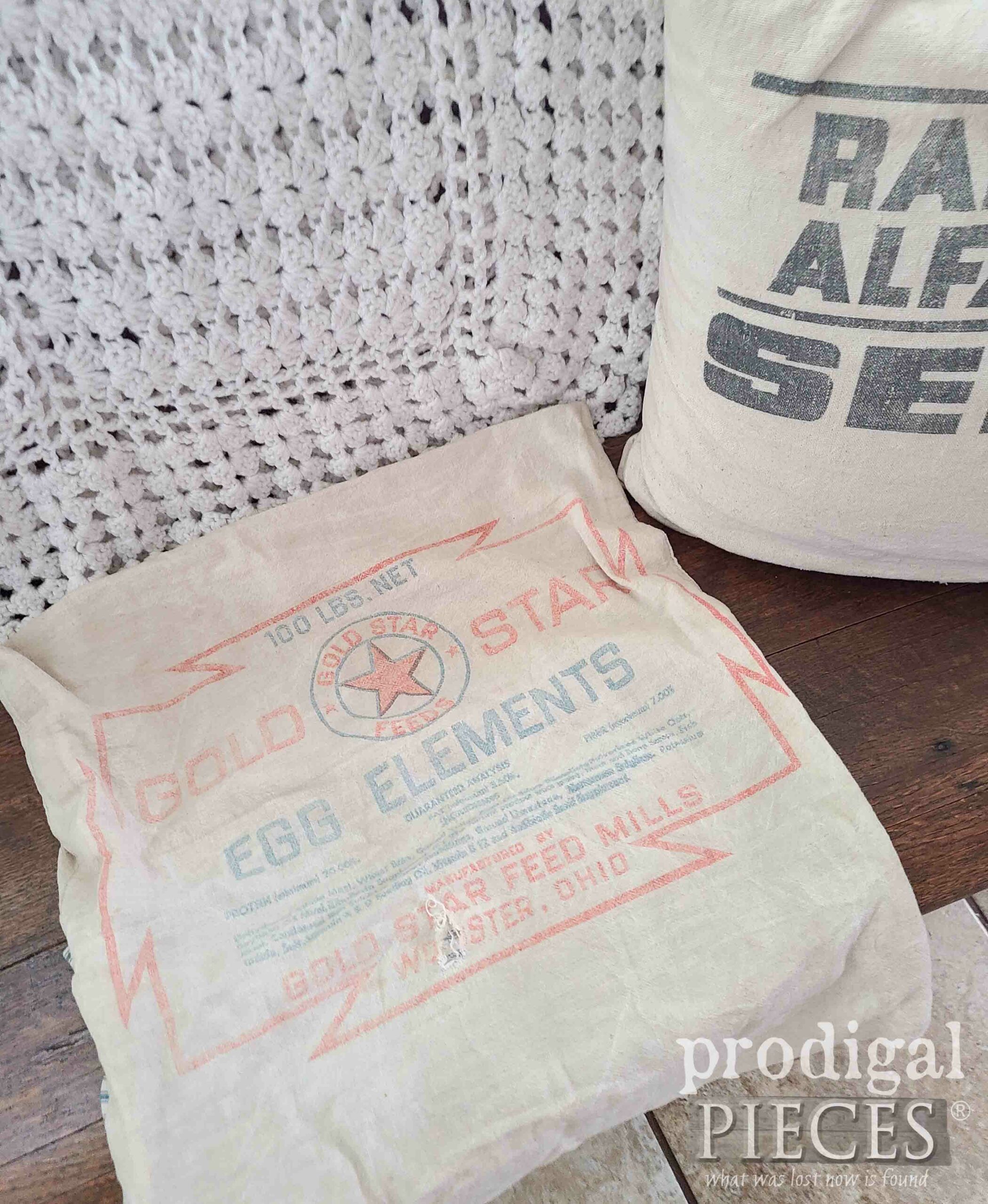 Farmhouse Pillow Feed Sack Cover | prodigalpieces.com #prodigalpieces