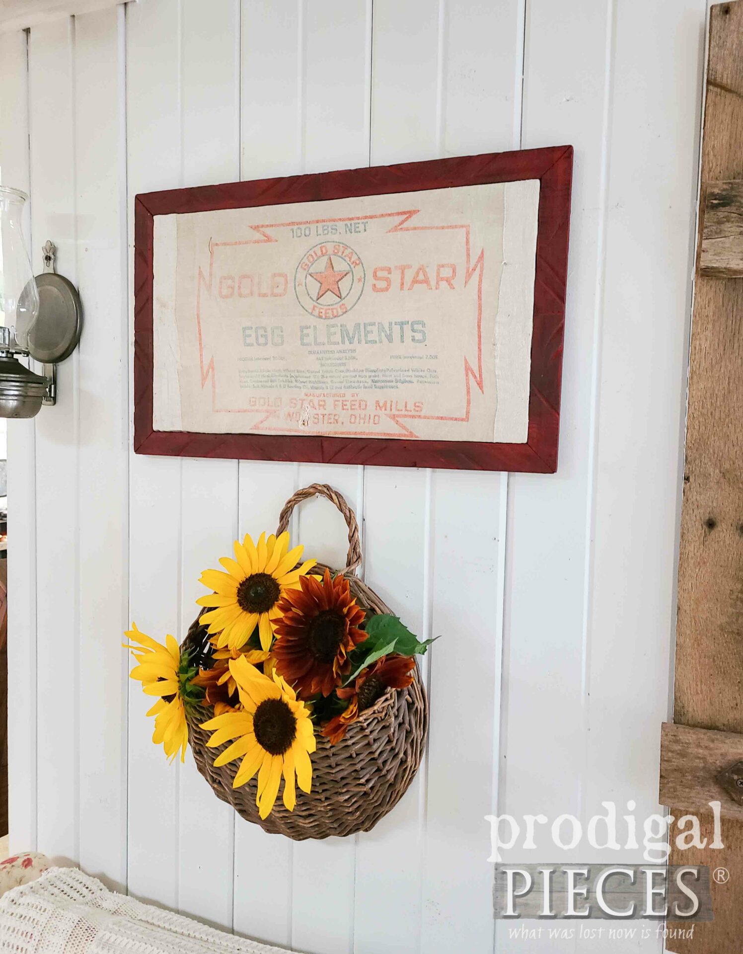 Upcycled Feed Sack in Thrifted Frame by Larissa of Prodigal Pieces | prodigalpieces.com #prodigalpieces #thrifted #upcycled #diy