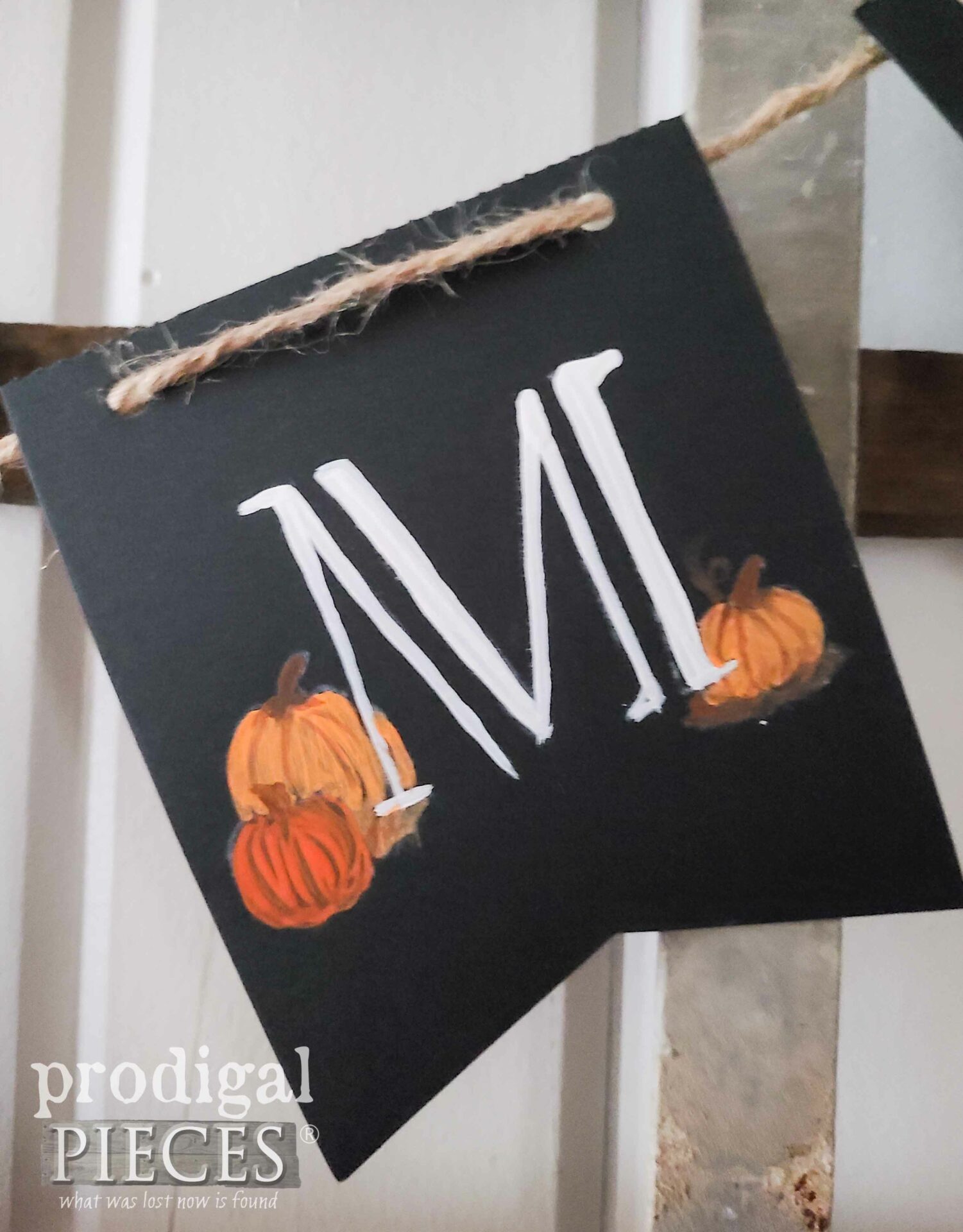 DIY Chalkboard Bunting for all seasons by Larissa of Prodigal Pieces | prodigalpieces.com #prodigalpieces
