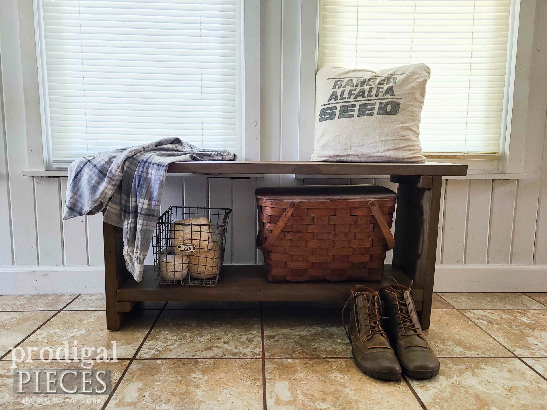 Build a DIY Wood Bench with this tutorial by Larissa of Prodigal Pieces | prodigalpieces.com #prodigalpieces