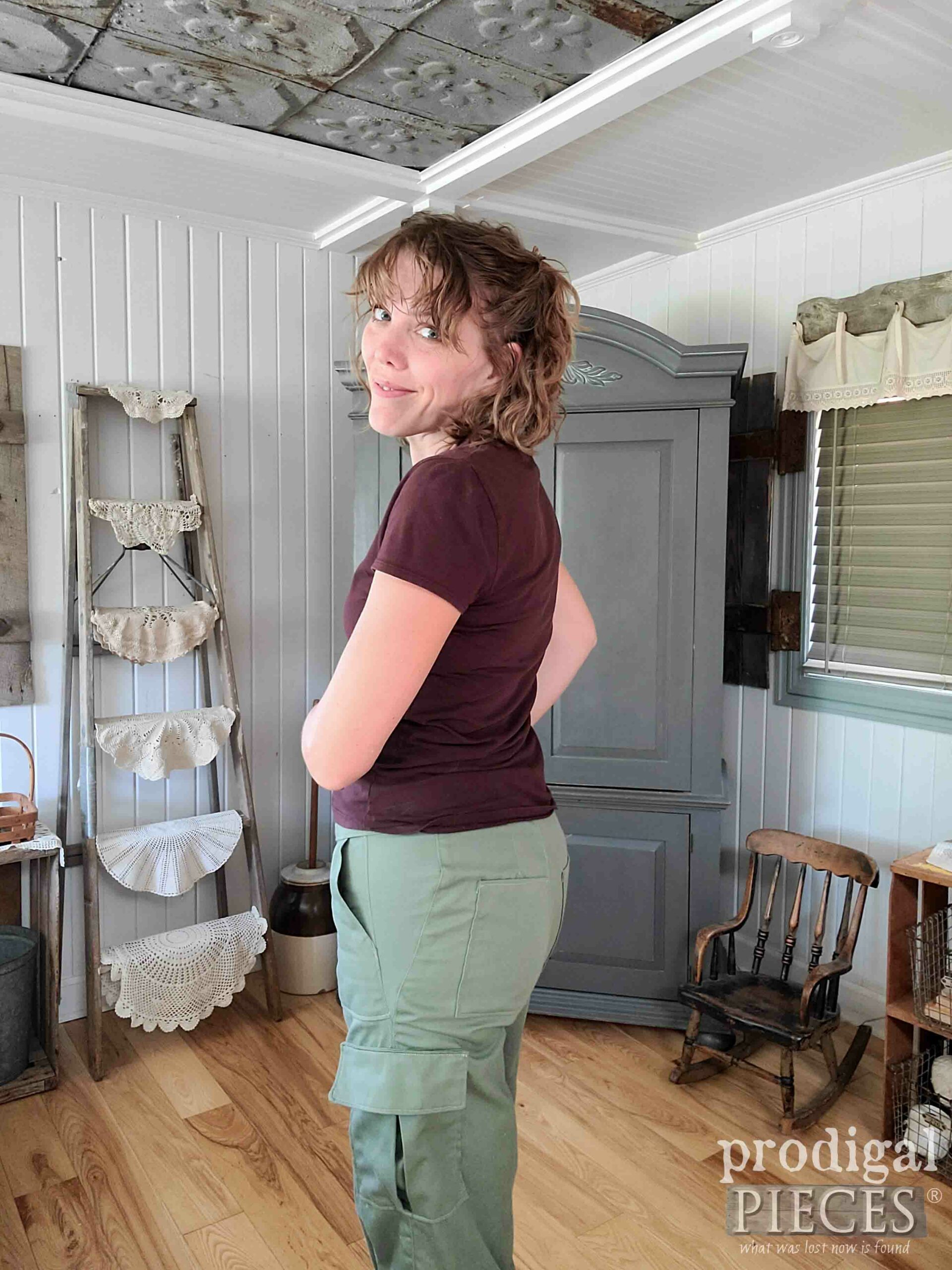 Larissa of Prodigal Pieces with her Refashioned Cargo Pants | prodigalpieces.com #prodigalpieces
