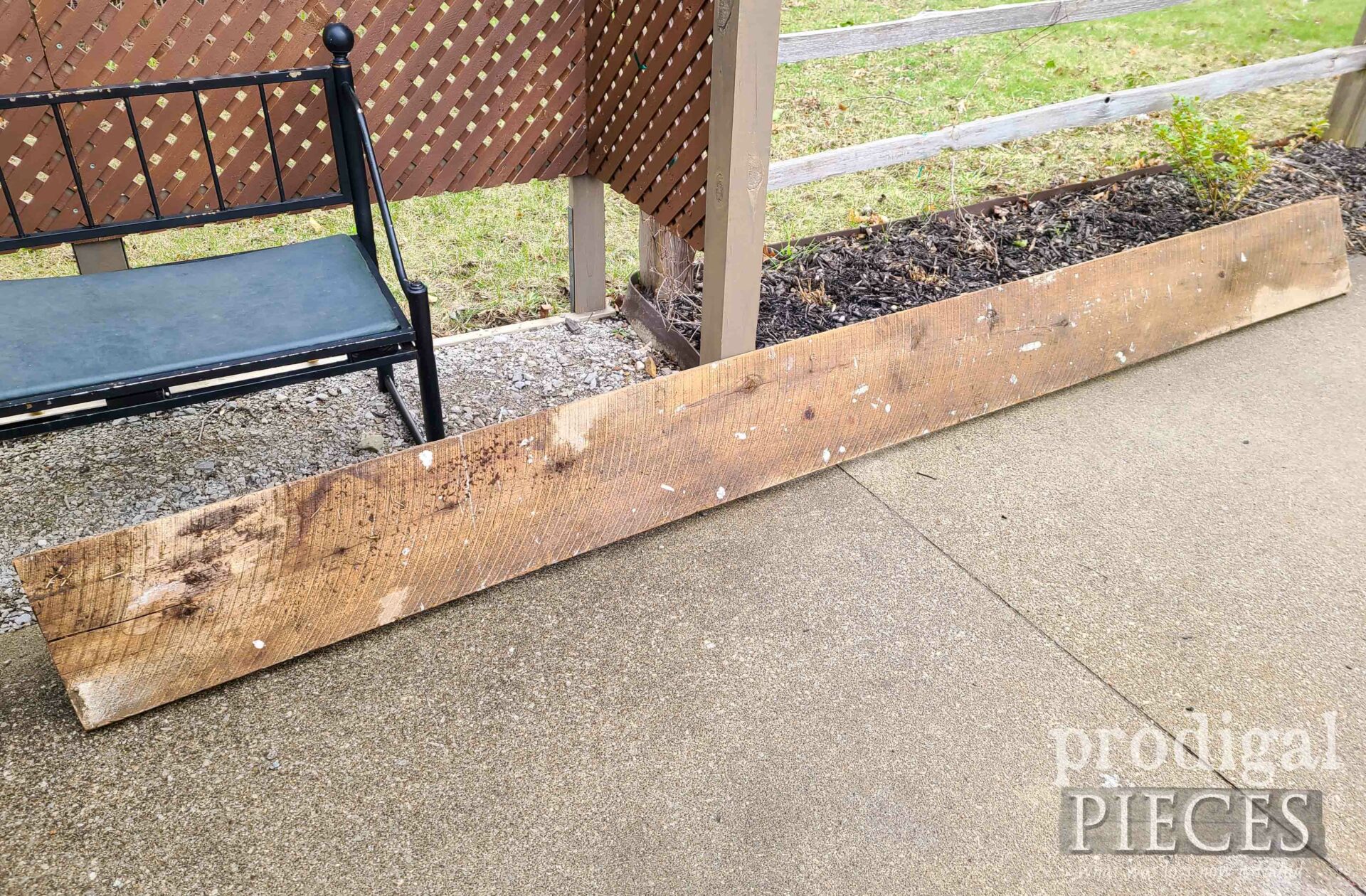 Curbside Reclaimed Board Before | prodigalpieces.com #prodigalpieces