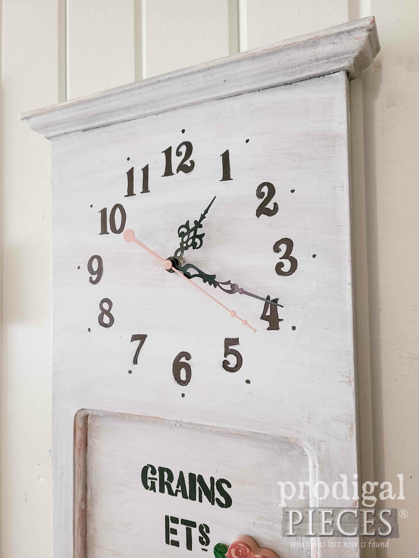 DIY Clock Face by Larissa of Prodigal Pieces | prodigalpieces.com #prodigalpieces