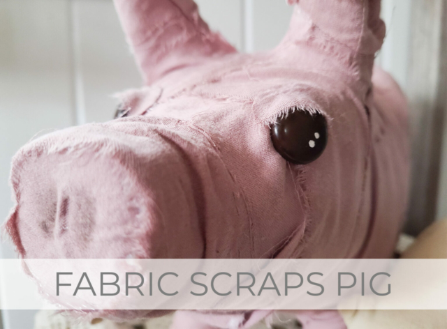 Showcase of Fabric Scraps Pig from DIY Bedsheet Yarn by Larissa of Prodigal Pieces | prodigalpieces.com #prodigalpieces