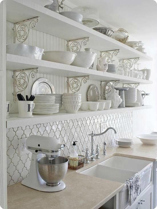 Arabesque Tile Kitchen Backsplash | prodigalpieces.com #prodigalpieces