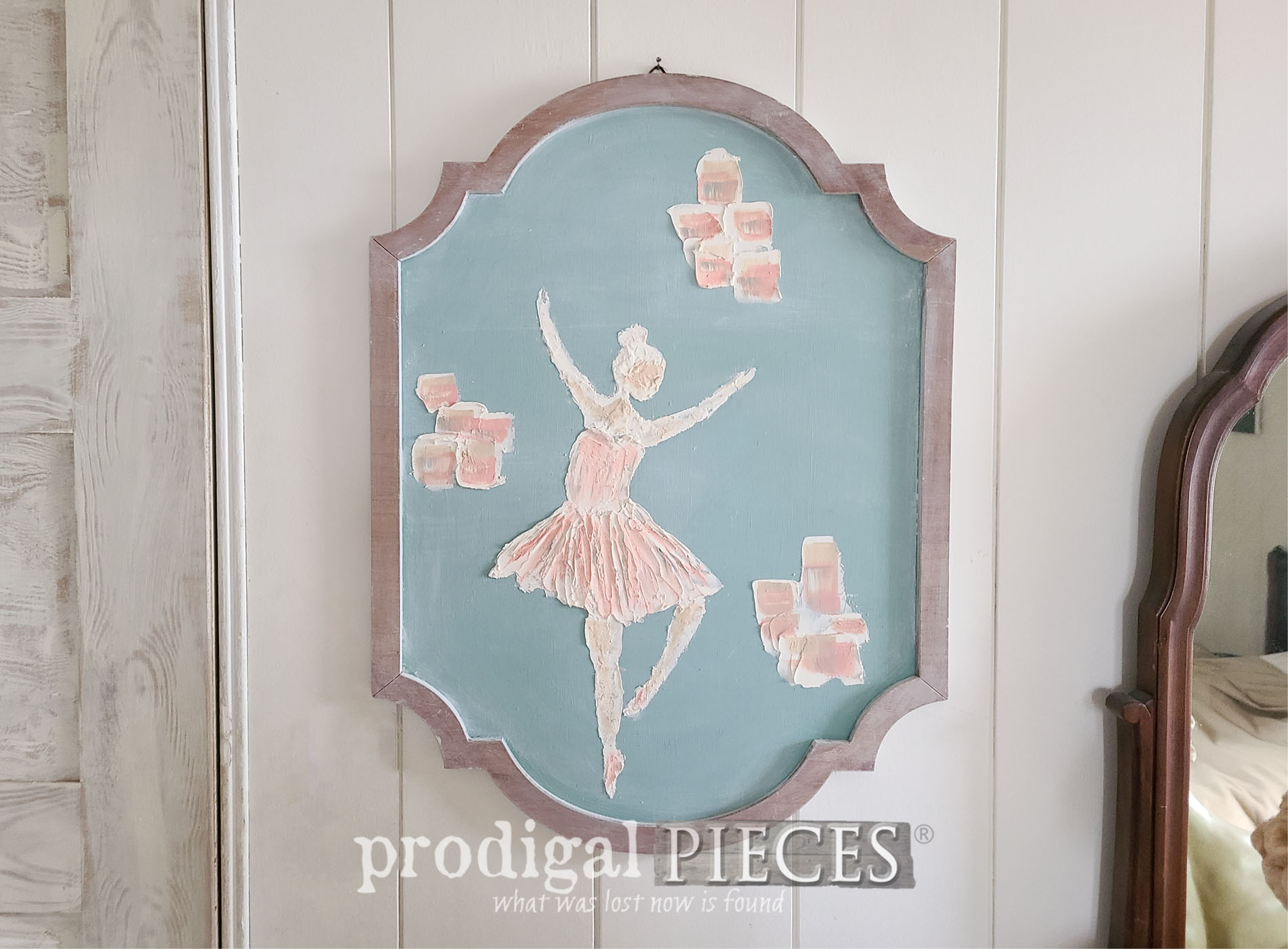 Featured Thrifted Art Makeover by Larissa of Prodigal Pieces | prodigalpieces.com #prodigalpieces