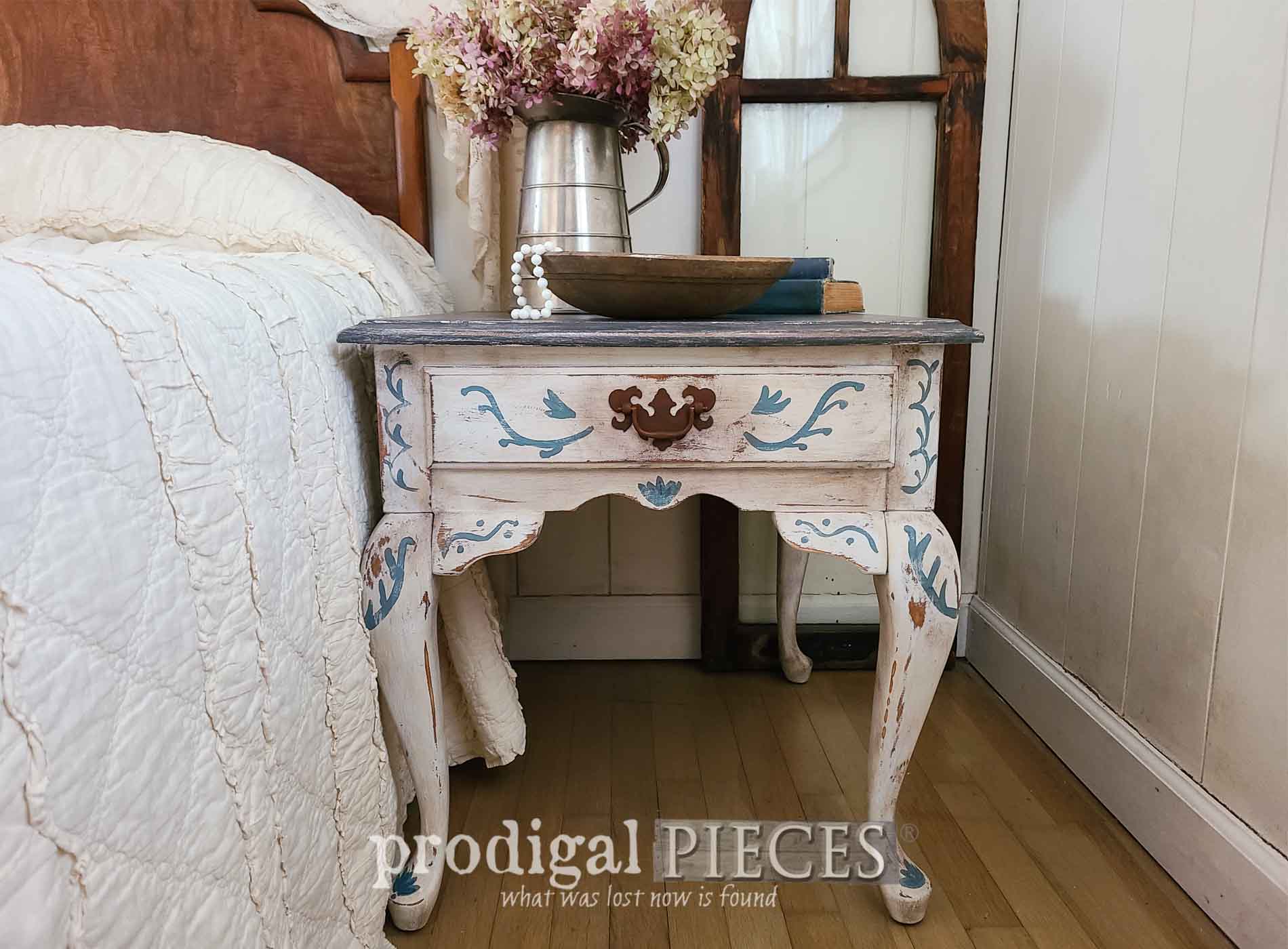 Featured Queen Anne Side Table Makeover by Larissa of Prodigal Pieces | prodigalpieces.com #prodigalpieces