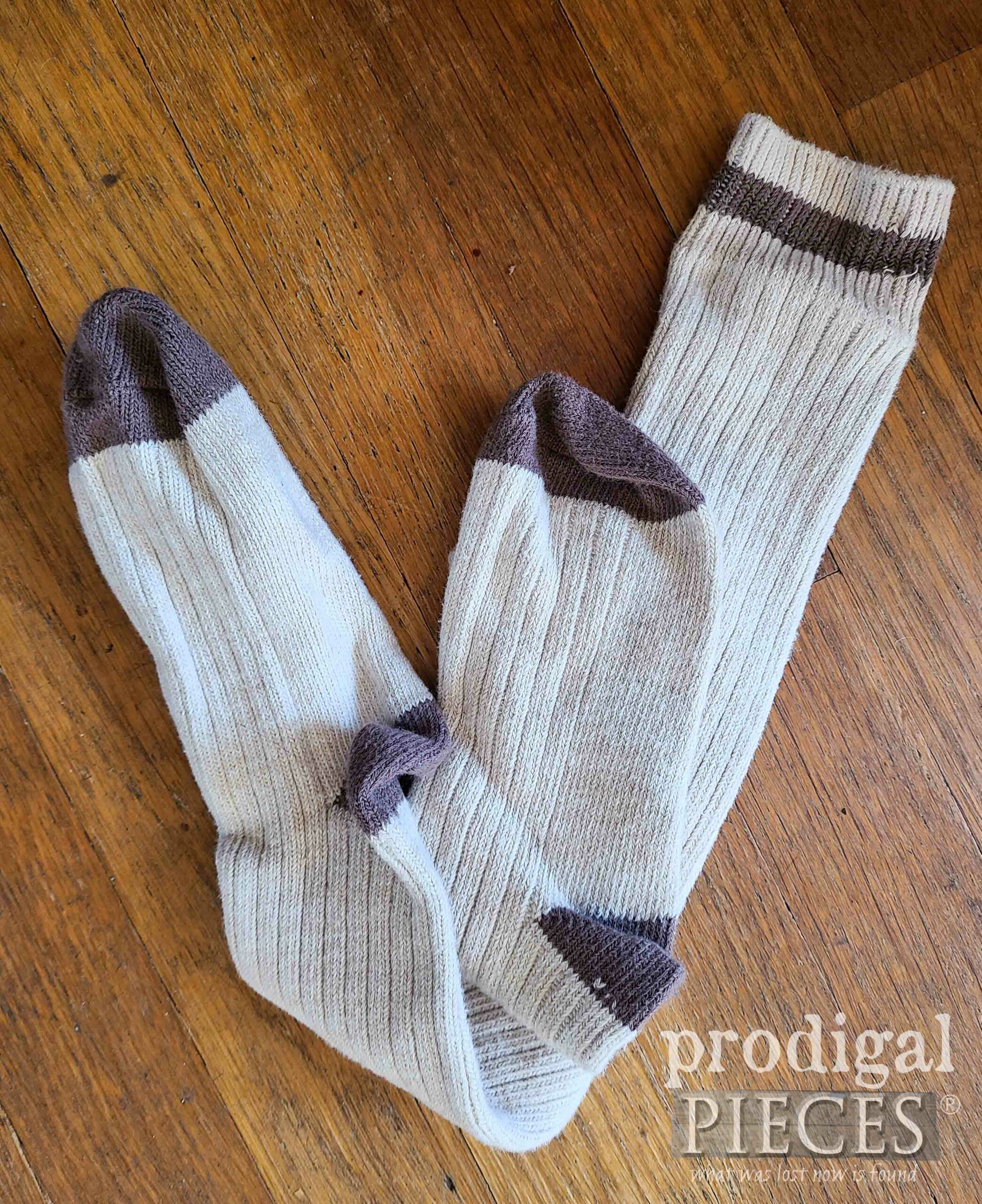 Upcycled Knit Socks for DIY Spool Sheep | prodigalpieces.com #prodigalpieces