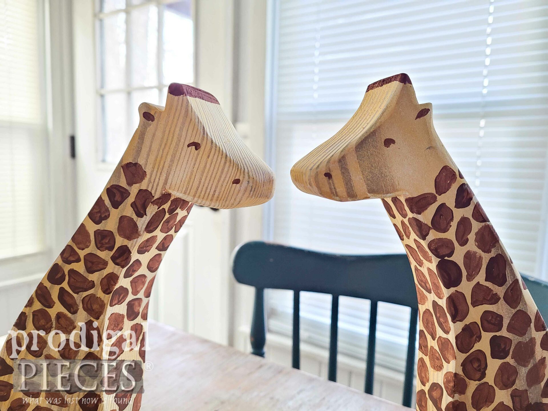 Adorable Reclaimed Wooden Giraffes | prodigalpieces.com #prodigalpieces