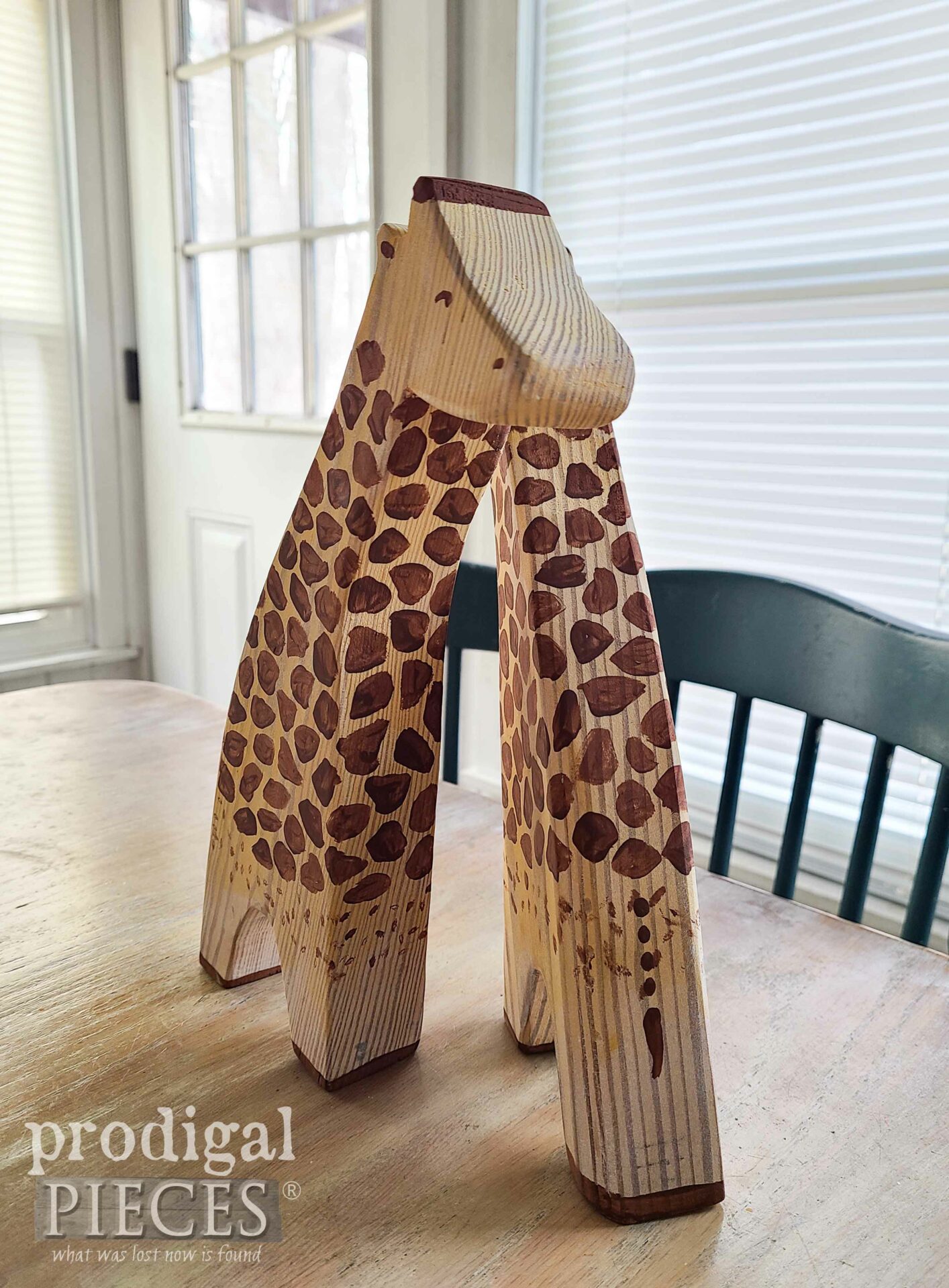 Hugging Giraffe Toys for Reclaimed Wooden Play by Larissa of Prodigal Pieces | prodigalpieces.com #prodigalpieces