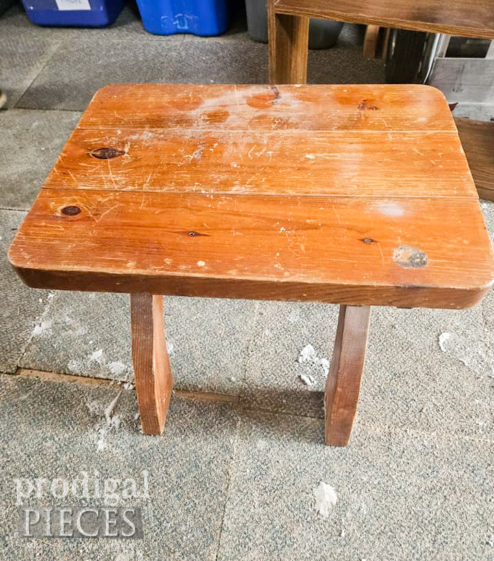 Thrift Store Table Before Upcycling | prodigalpieces.com #prodigalpieces
