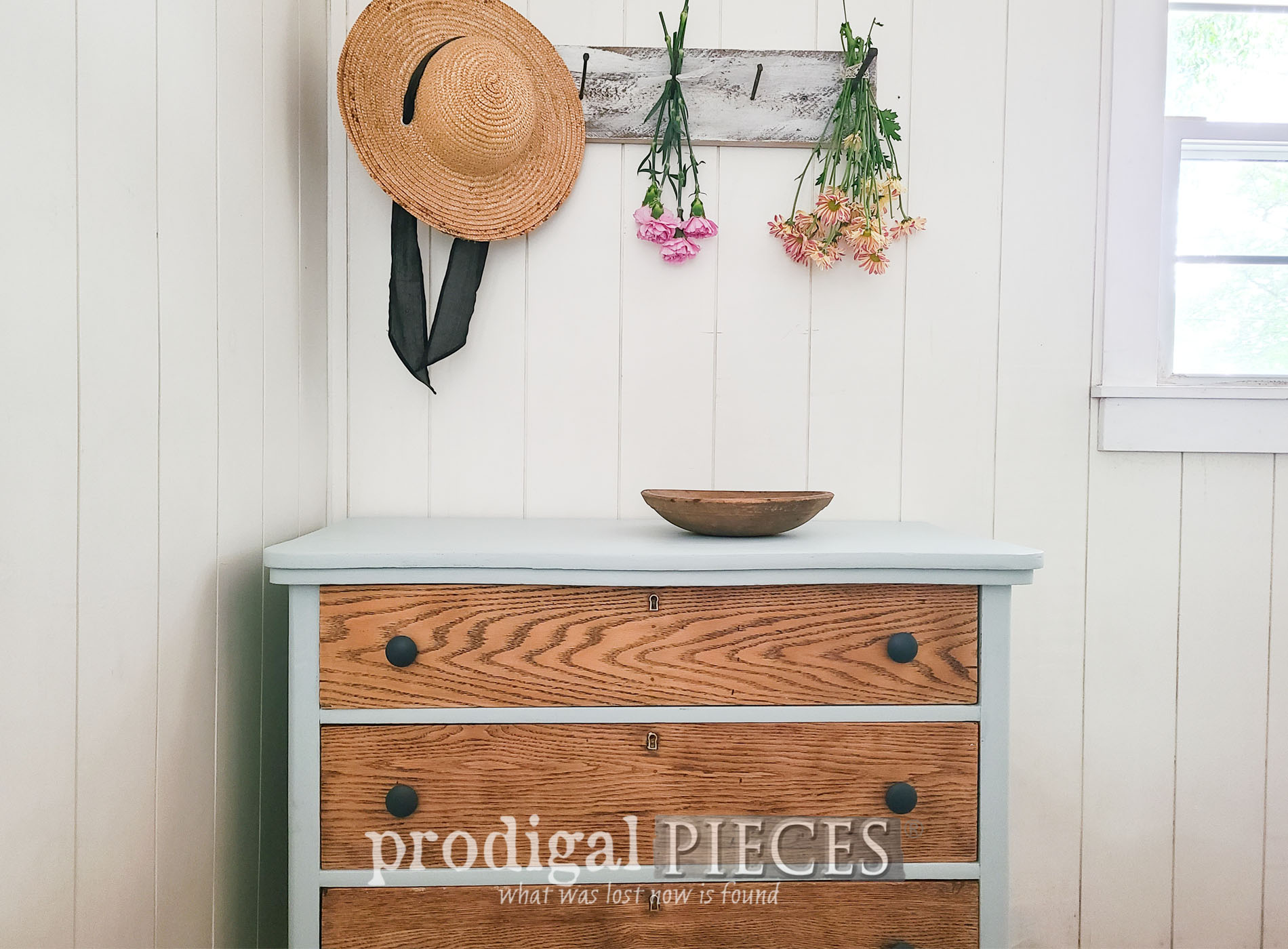 Featured Antique Oak Chest of Drawers Makeover by Larissa of Prodigal Pieces | prodigalpieces.com #prodigalpieces