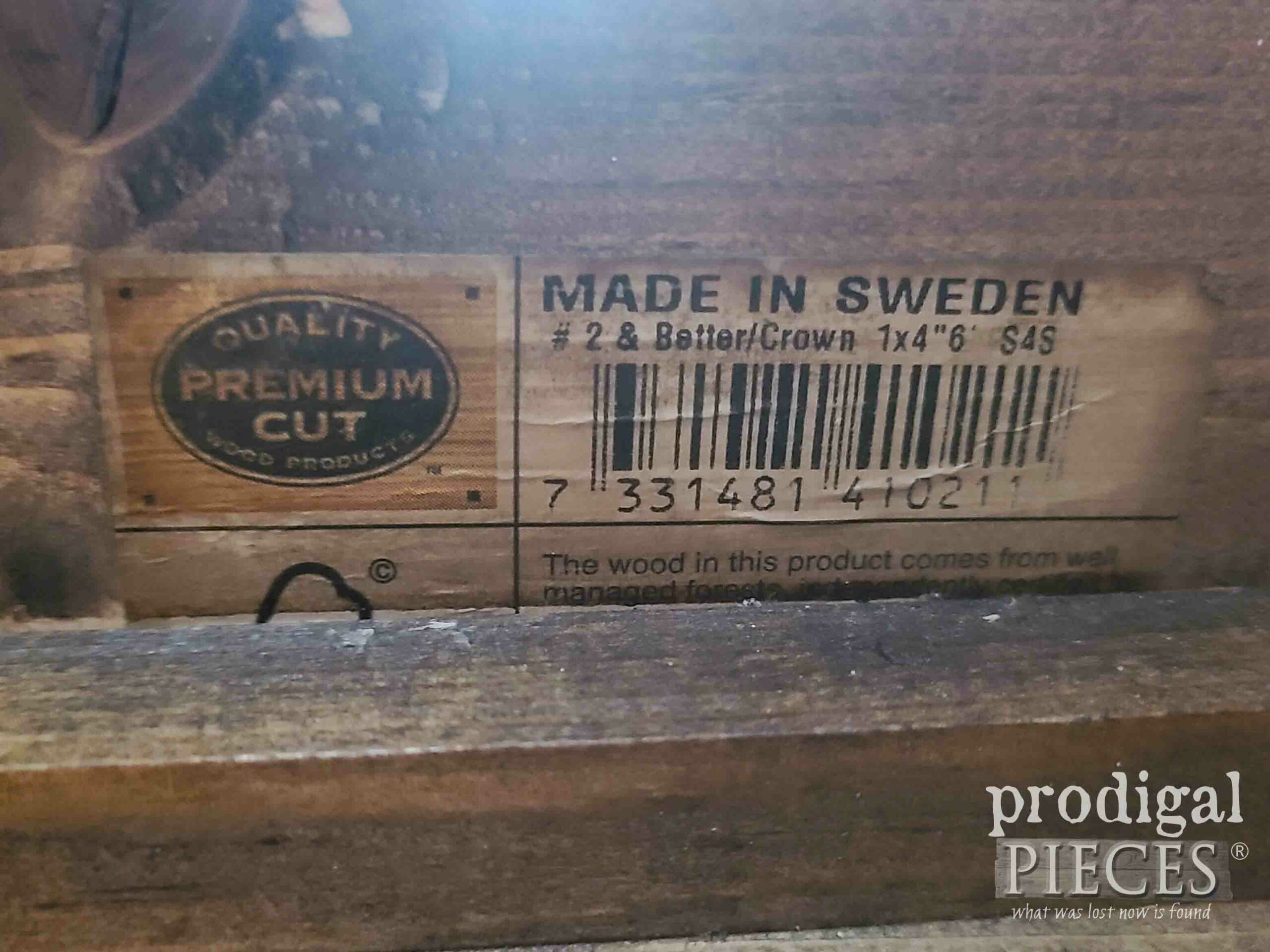 Pine Wood Label inside Thrifted Crate | prodigalpieces.com #prodigalpieces Pine Wood Label inside Thrifted Crate | prodigalpieces.com #prodigalpieces