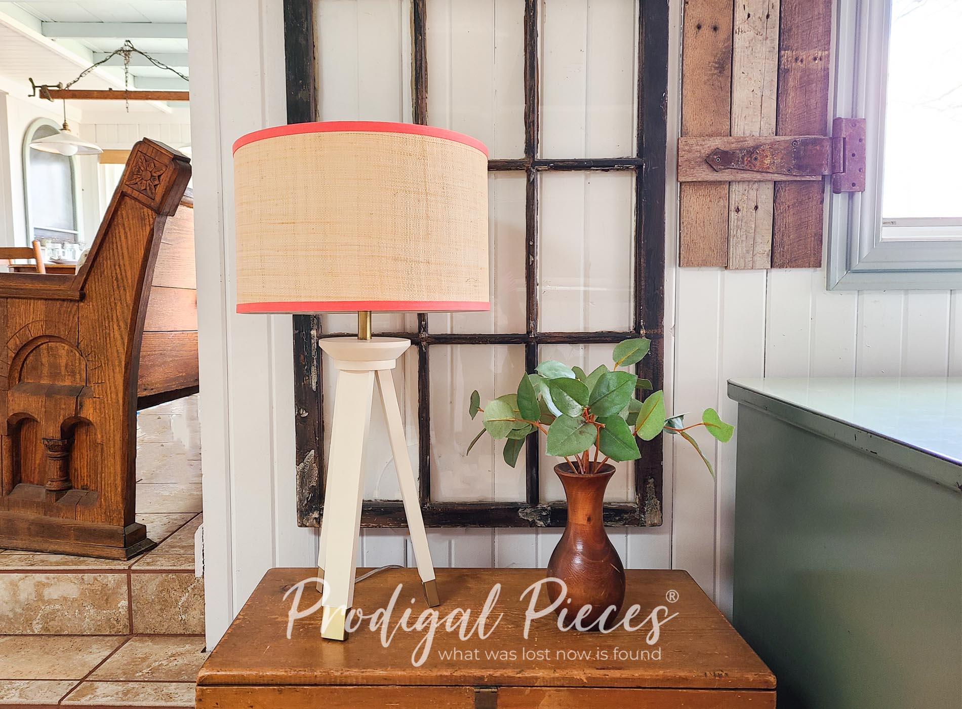 Featured Free Lamp Makeover by Larissa of Prodigal Pieces | prodigalpieces.com #prodigalpieces