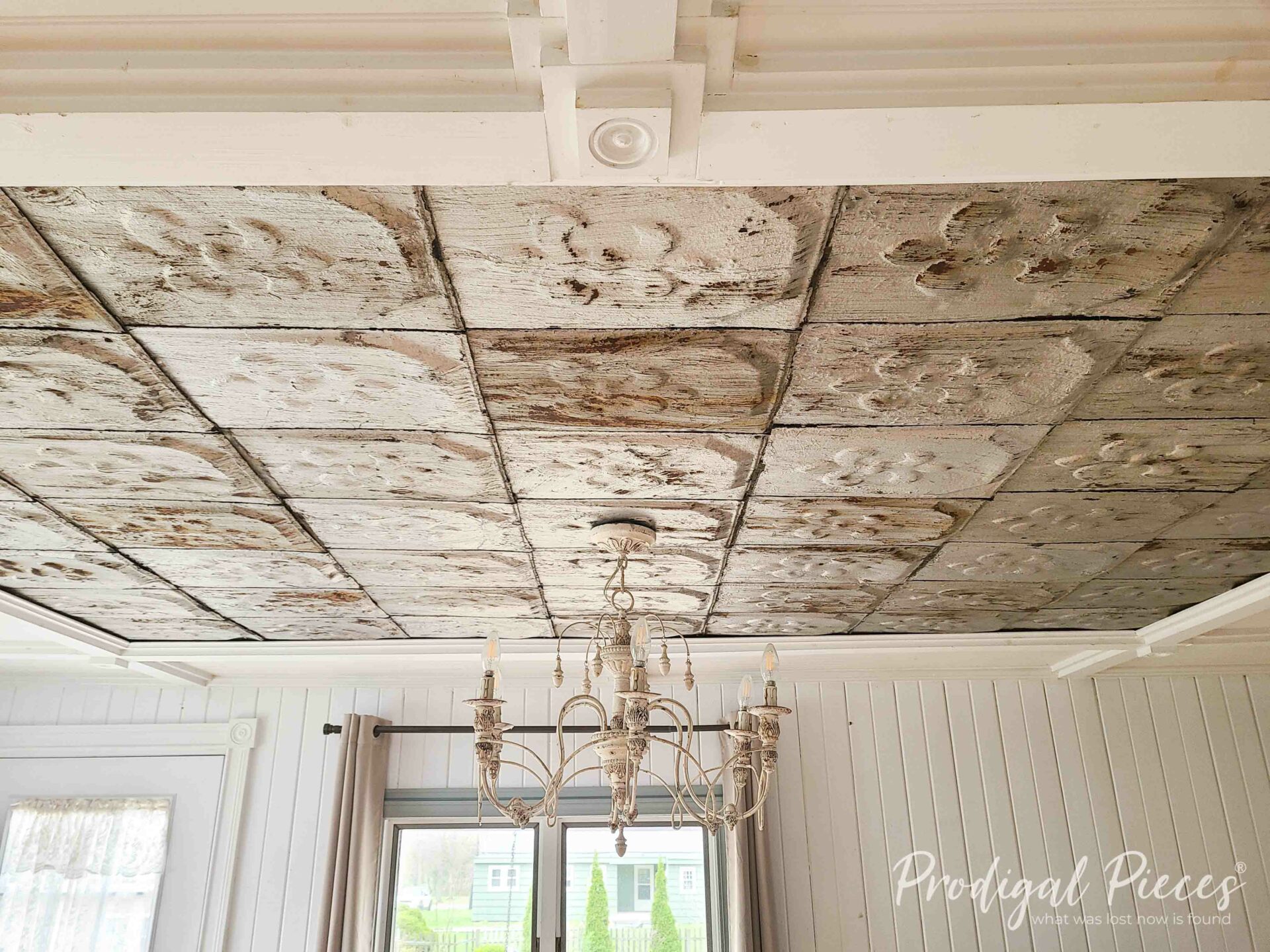 Barn Roof Shingle Coffered Ceiling by Larissa of Prodigal Pieces | prodigalpieces.com #prodigalpieces Barn Roof Shingle Coffered Ceiling by Larissa of Prodigal Pieces | prodigalpieces.com #prodigalpieces