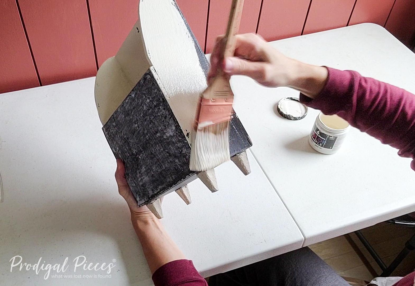 Painting Box Stand White | prodigalpieces.com #prodigalpieces Painting Box Stand White | prodigalpieces.com #prodigalpieces