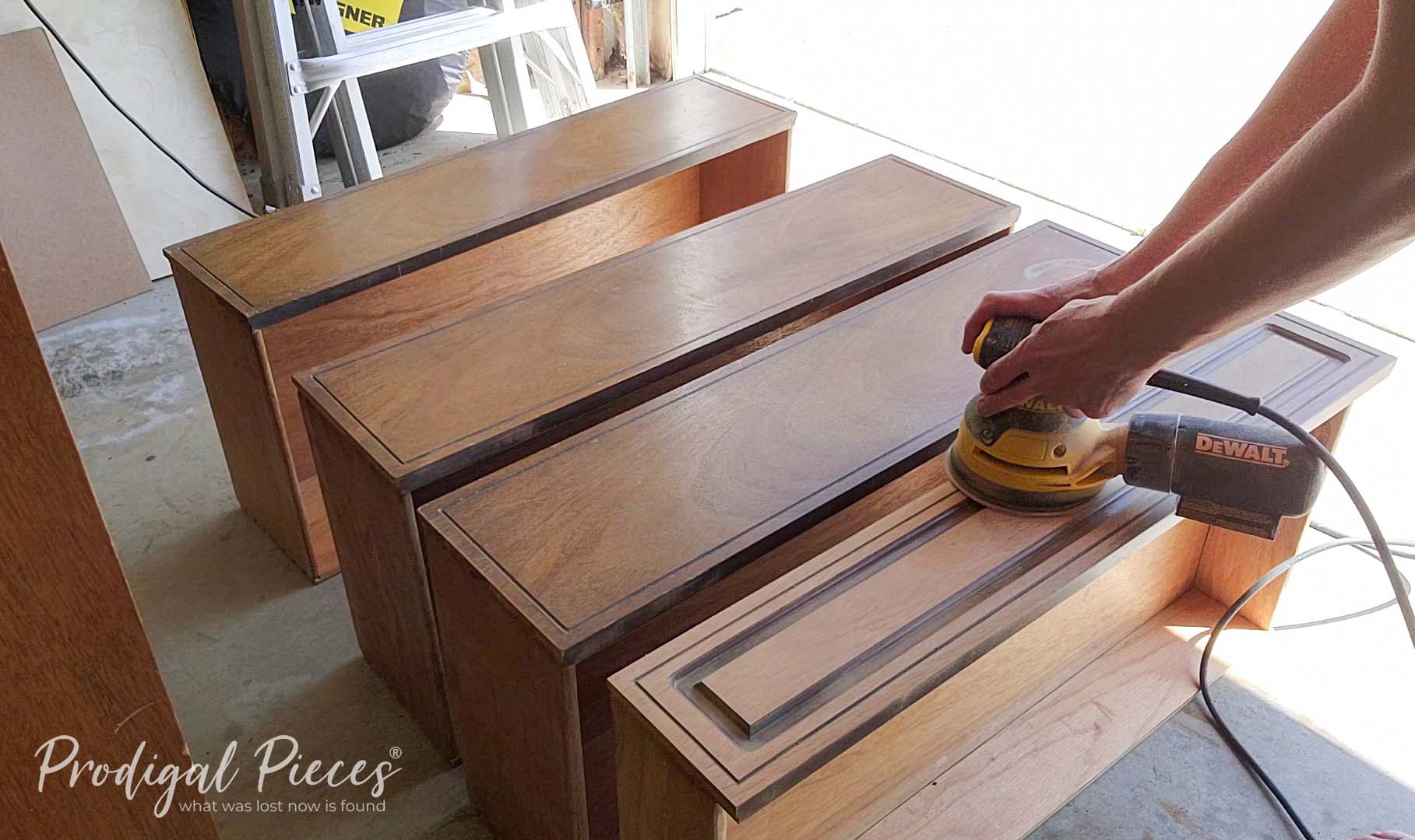 Sanding Chest of Drawers Drawer Fronts | prodigalpieces.com #prodigalpieces Sanding Chest of Drawers Drawer Fronts | prodigalpieces.com #prodigalpieces