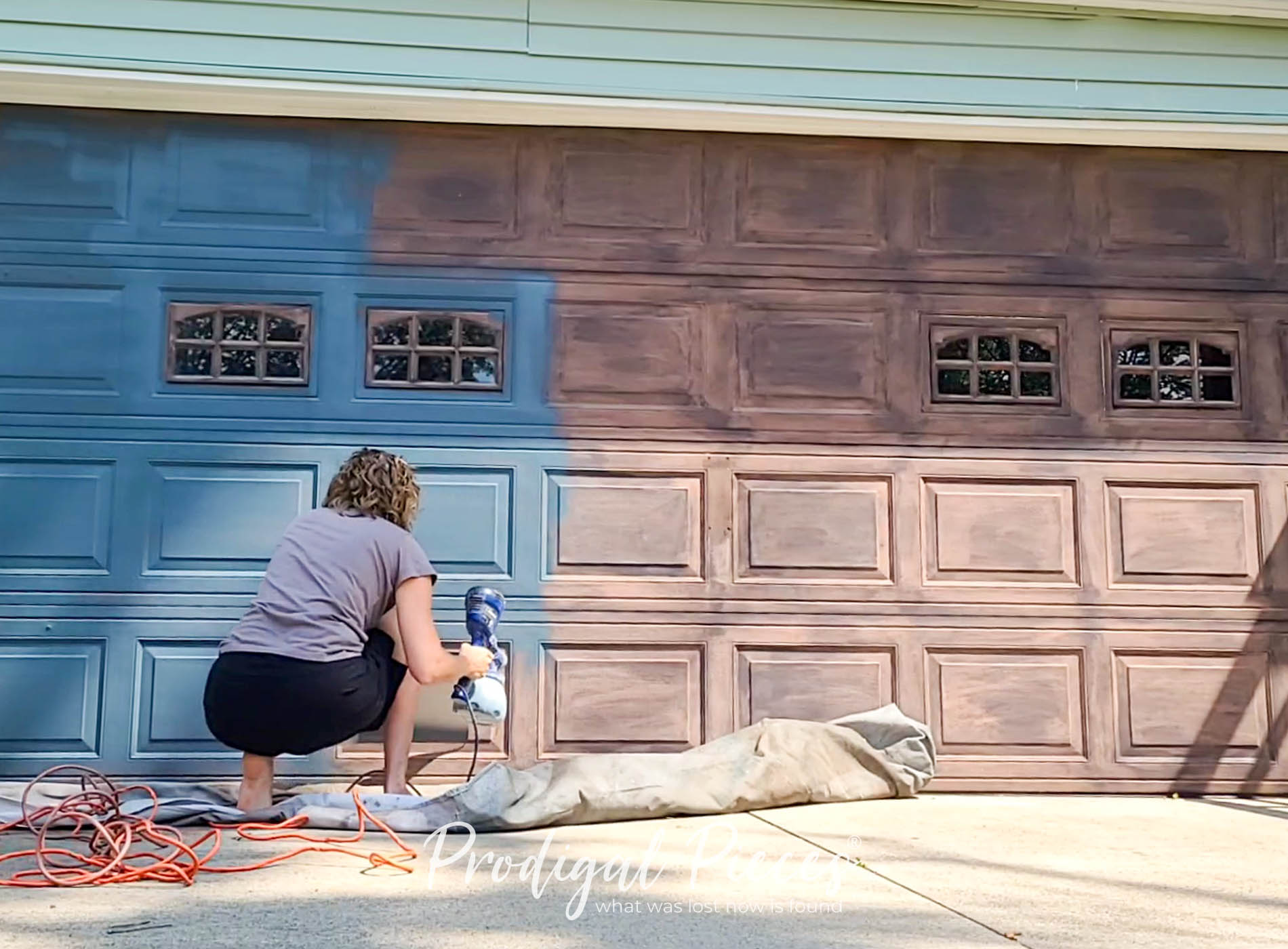 Featured I Painted by Garage Door Tutorial from DIY Faux Wood by Livin' Real with Larissa | #livingrealwithlarissa